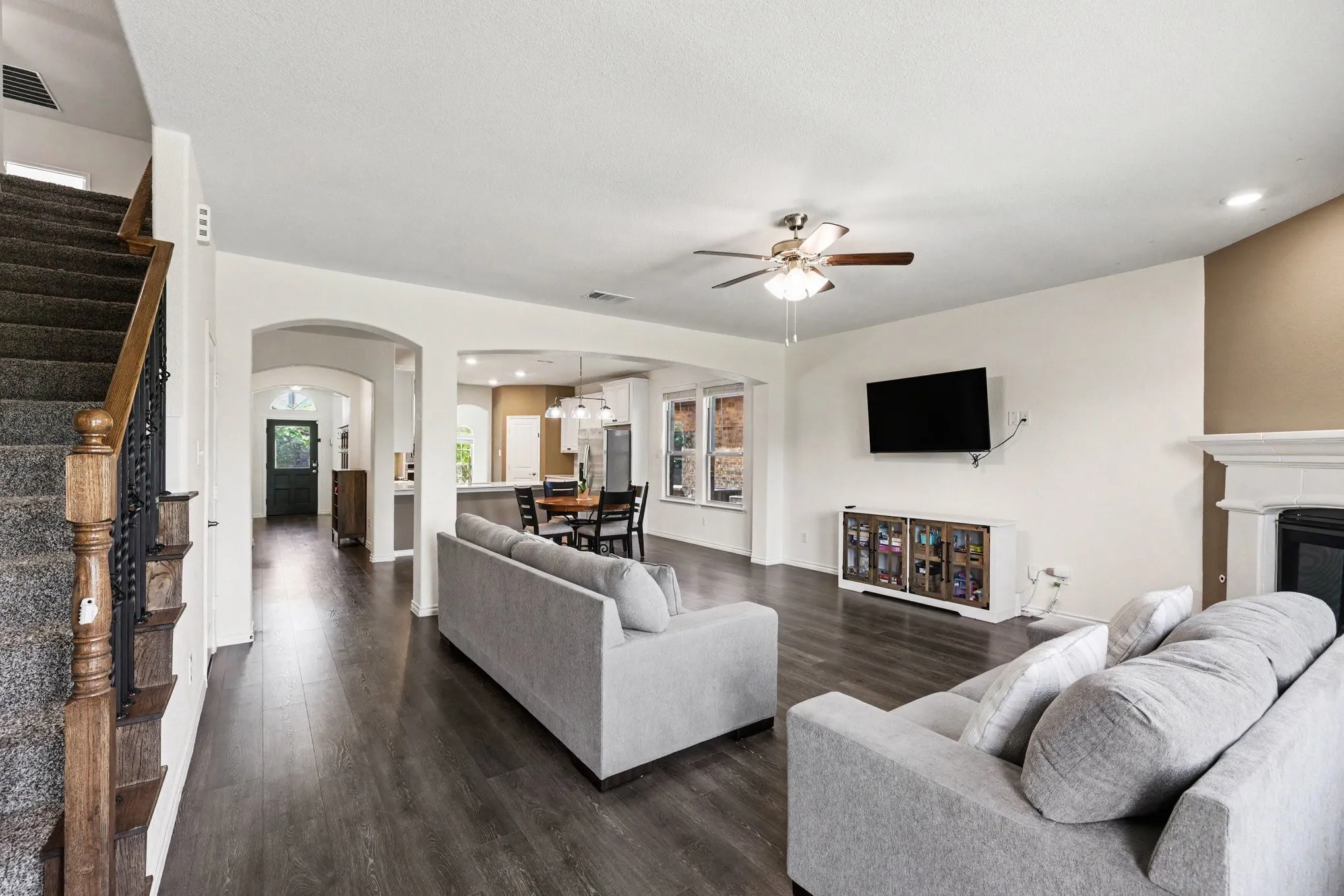 Single Family Residence For Sale in Kaufman County , 3602 Caledonia, Forney, Texas 75126, 4 Bedroom, 3 Bathroom, 2 Garage spaces, 2,989 Sqft, built in 2022, mls#21267127, Real Estate Agent in Forney, Homes For Sale in Kaufman county, Homes For Sale in Forney, Realtor in Forney Texas, Real Estate Brokerage Independent Realty Texas, Luminita Cordes Realtor