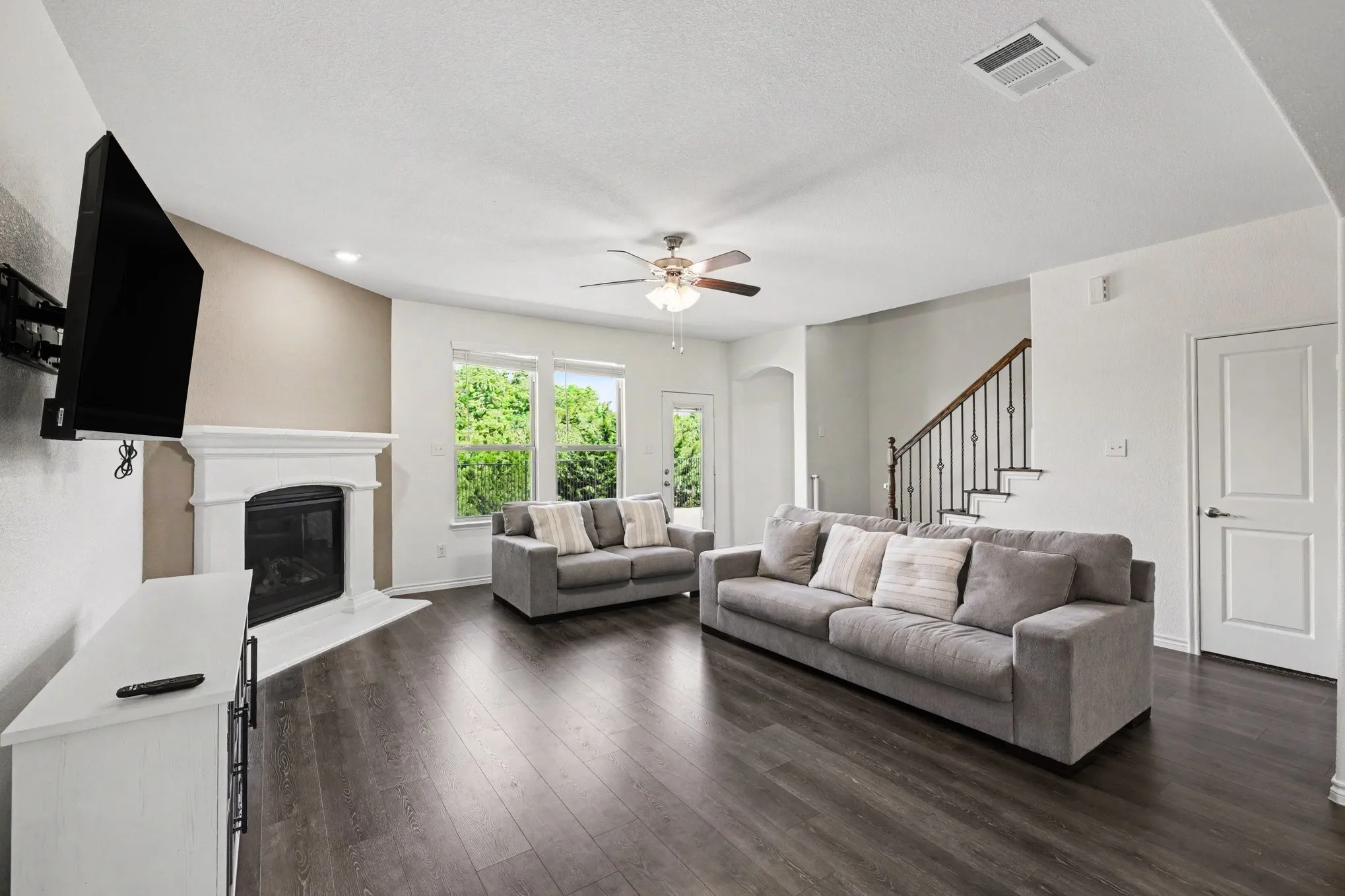 Single Family Residence For Sale in Kaufman County , 3602 Caledonia, Forney, Texas 75126, 4 Bedroom, 3 Bathroom, 2 Garage spaces, 2,989 Sqft, built in 2022, mls#21267127, Real Estate Agent in Forney, Homes For Sale in Kaufman county, Homes For Sale in Forney, Realtor in Forney Texas, Real Estate Brokerage Independent Realty Texas, Luminita Cordes Realtor