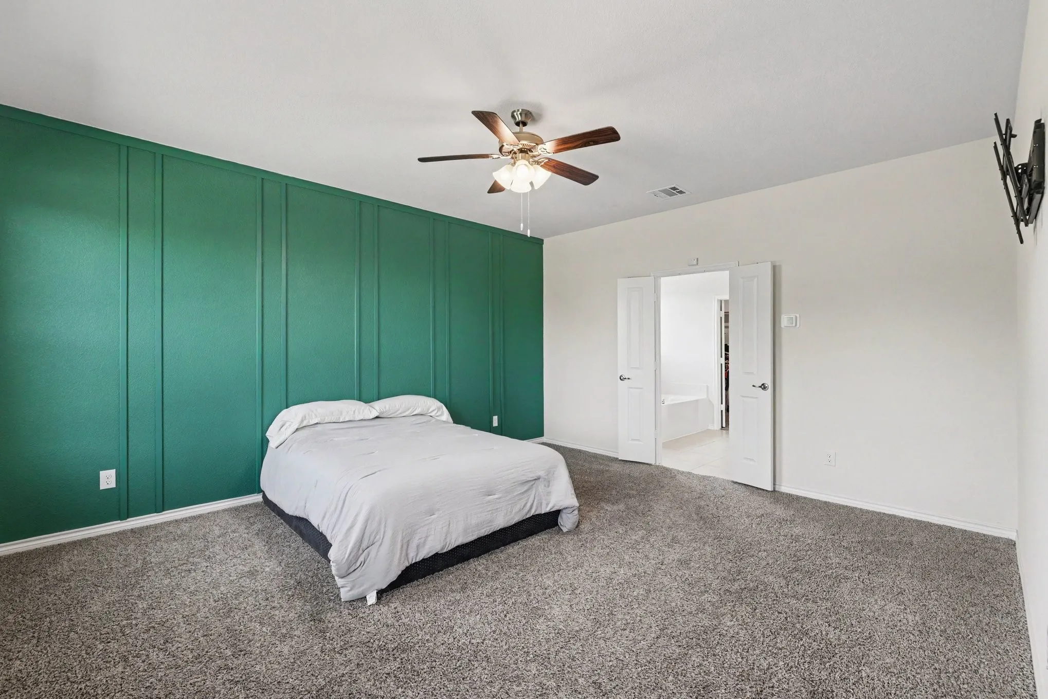 Single Family Residence For Sale in Kaufman County , 3602 Caledonia, Forney, Texas 75126, 4 Bedroom, 3 Bathroom, 2 Garage spaces, 2,989 Sqft, built in 2022, mls#21267127, Real Estate Agent in Forney, Homes For Sale in Kaufman county, Homes For Sale in Forney, Realtor in Forney Texas, Real Estate Brokerage Independent Realty Texas, Luminita Cordes Realtor