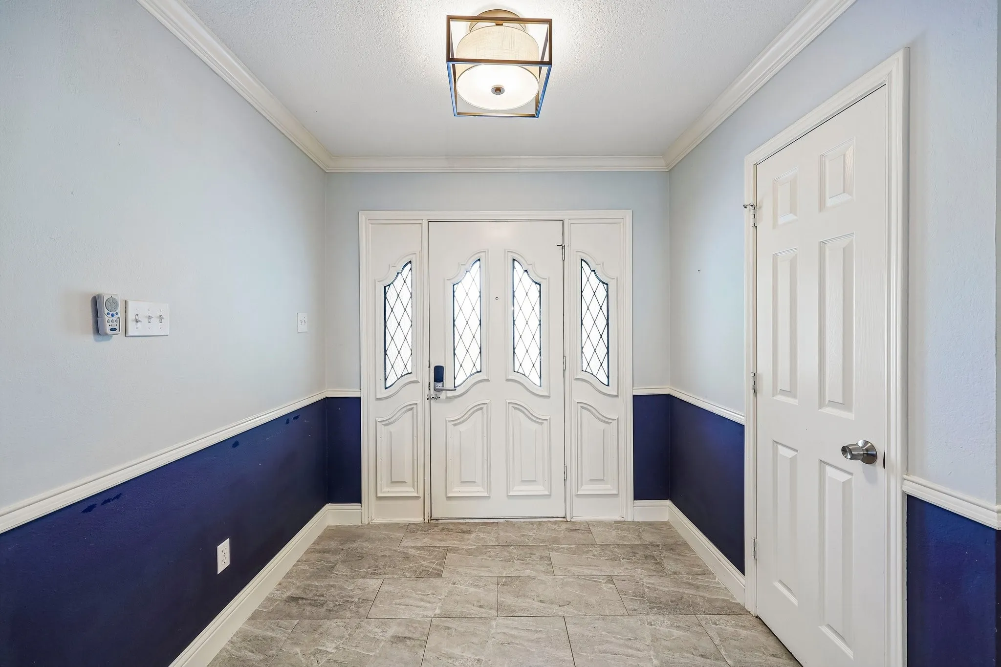 Single Family Residence For Sale in Hood County , 5209 Fairway Circle, De Cordova, Texas 76049, 4 Bedroom, 2 Bathroom, 3 Garage spaces, 2,526 Sqft, built in 1988, mls#21267330, Real Estate Agent in De Cordova, Homes For Sale in Hood county, Homes For Sale in De Cordova, Realtor in De Cordova Texas, Real Estate Brokerage Independent Realty Texas, Luminita Cordes Realtor