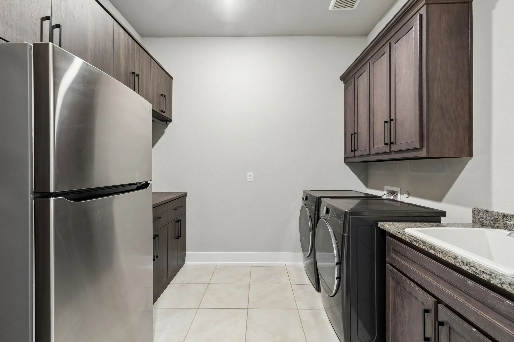 Single Family Residence For Sale in Denton County , 417 Carlsbad Drive, Frisco, Texas 75036, 4 Bedrooms, 5 Bathrooms, 3 Garage spaces, 4,623 Sqft, built in 2021, Price $1,890,000, mls#21269137, Real Estate Agent in Frisco, Homes For Sale in Denton county, Homes For Sale in Frisco, Realtor in Frisco Texas, Real Estate Brokerage Independent Realty Texas, Luminita Cordes Realtor