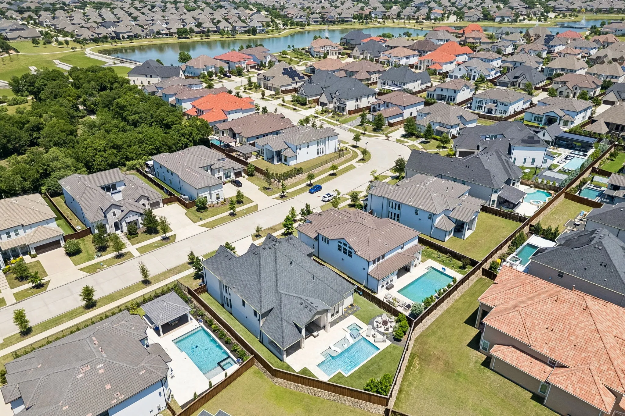 Single Family Residence For Sale in Denton County , 417 Carlsbad Drive, Frisco, Texas 75036, 4 Bedrooms, 5 Bathrooms, 3 Garage spaces, 4,623 Sqft, built in 2021, Price $1,890,000, mls#21269137, Real Estate Agent in Frisco, Homes For Sale in Denton county, Homes For Sale in Frisco, Realtor in Frisco Texas, Real Estate Brokerage Independent Realty Texas, Luminita Cordes Realtor
