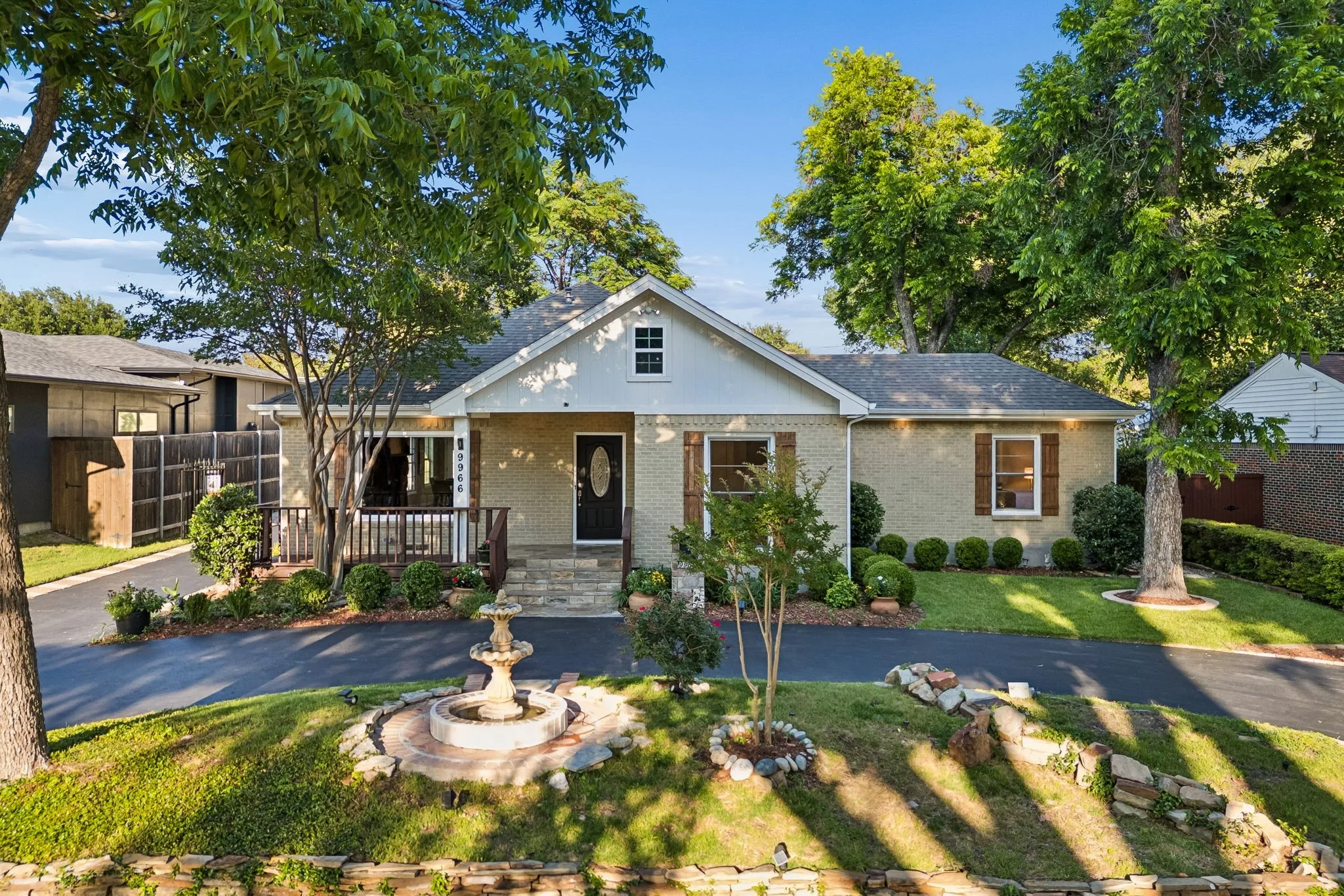 Single Family Residence For Sale in Dallas County , 9966 Coppedge Lane, Dallas, Texas 75220, 3 Bedroom, 2 Bathroom, Garage spaces, 2,122 Sqft, built in 1951, mls#21267942, Real Estate Agent in Dallas, Homes For Sale in Dallas county, Homes For Sale in Dallas, Realtor in Dallas Texas, Real Estate Brokerage Independent Realty Texas, Luminita Cordes Realtor
