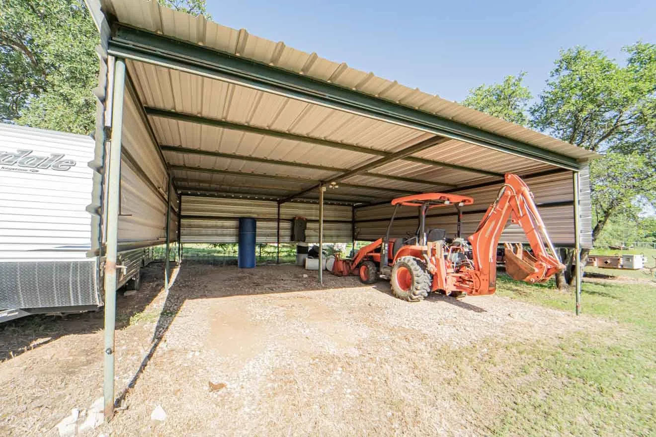 Mobile Home For Sale in Stephens County , 9080 CR 197, Breckenridge, Texas 76424, 3 Bedrooms, 2 Bathrooms, Garage spaces, 1,564 Sqft, built in 2018, Price $395,000, mls#21267404, Real Estate Agent in Breckenridge, Homes For Sale in Stephens county, Homes For Sale in Breckenridge, Realtor in Breckenridge Texas, Real Estate Brokerage Independent Realty Texas, Luminita Cordes Realtor