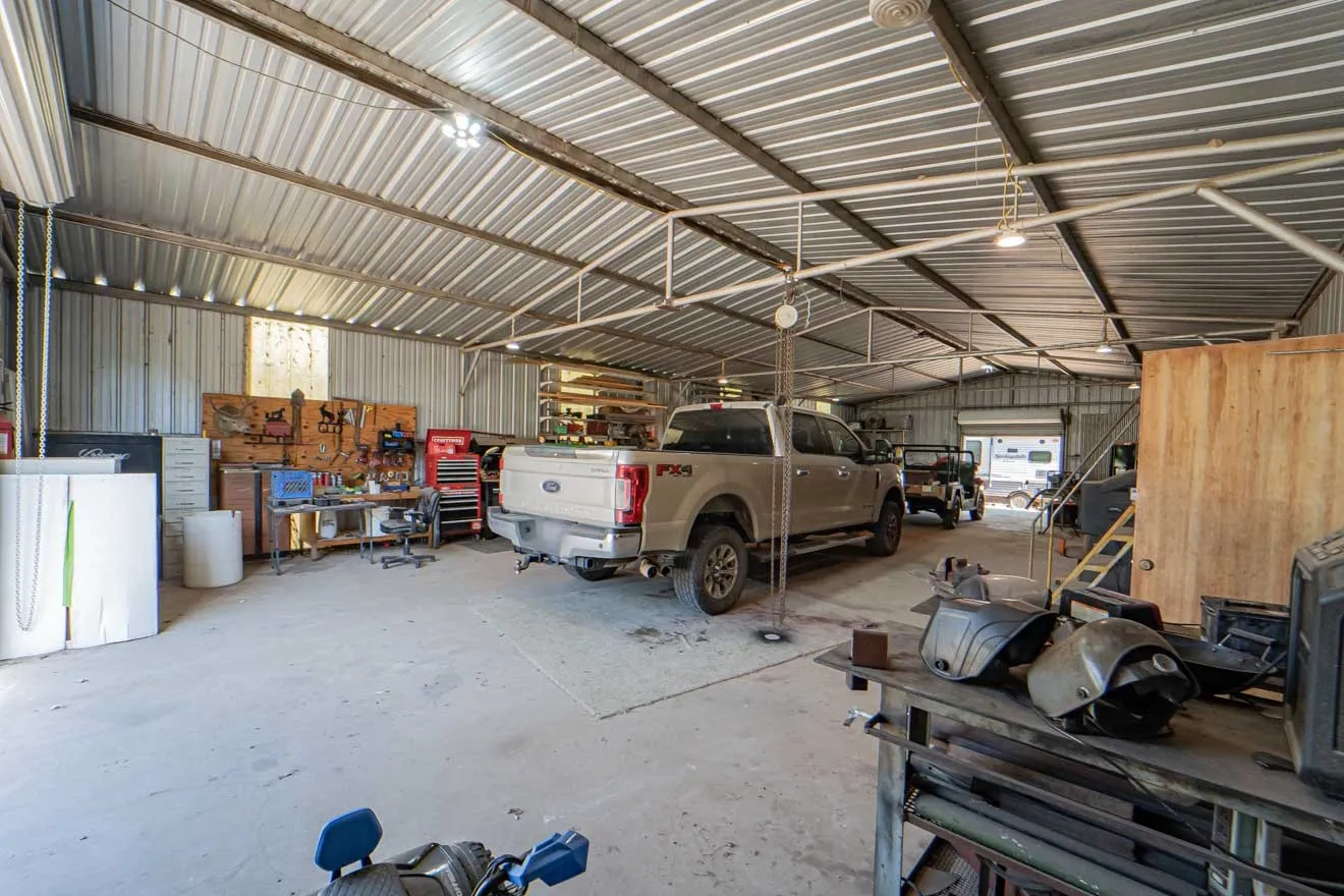 Mobile Home For Sale in Stephens County , 9080 CR 197, Breckenridge, Texas 76424, 3 Bedrooms, 2 Bathrooms, Garage spaces, 1,564 Sqft, built in 2018, Price $395,000, mls#21267404, Real Estate Agent in Breckenridge, Homes For Sale in Stephens county, Homes For Sale in Breckenridge, Realtor in Breckenridge Texas, Real Estate Brokerage Independent Realty Texas, Luminita Cordes Realtor