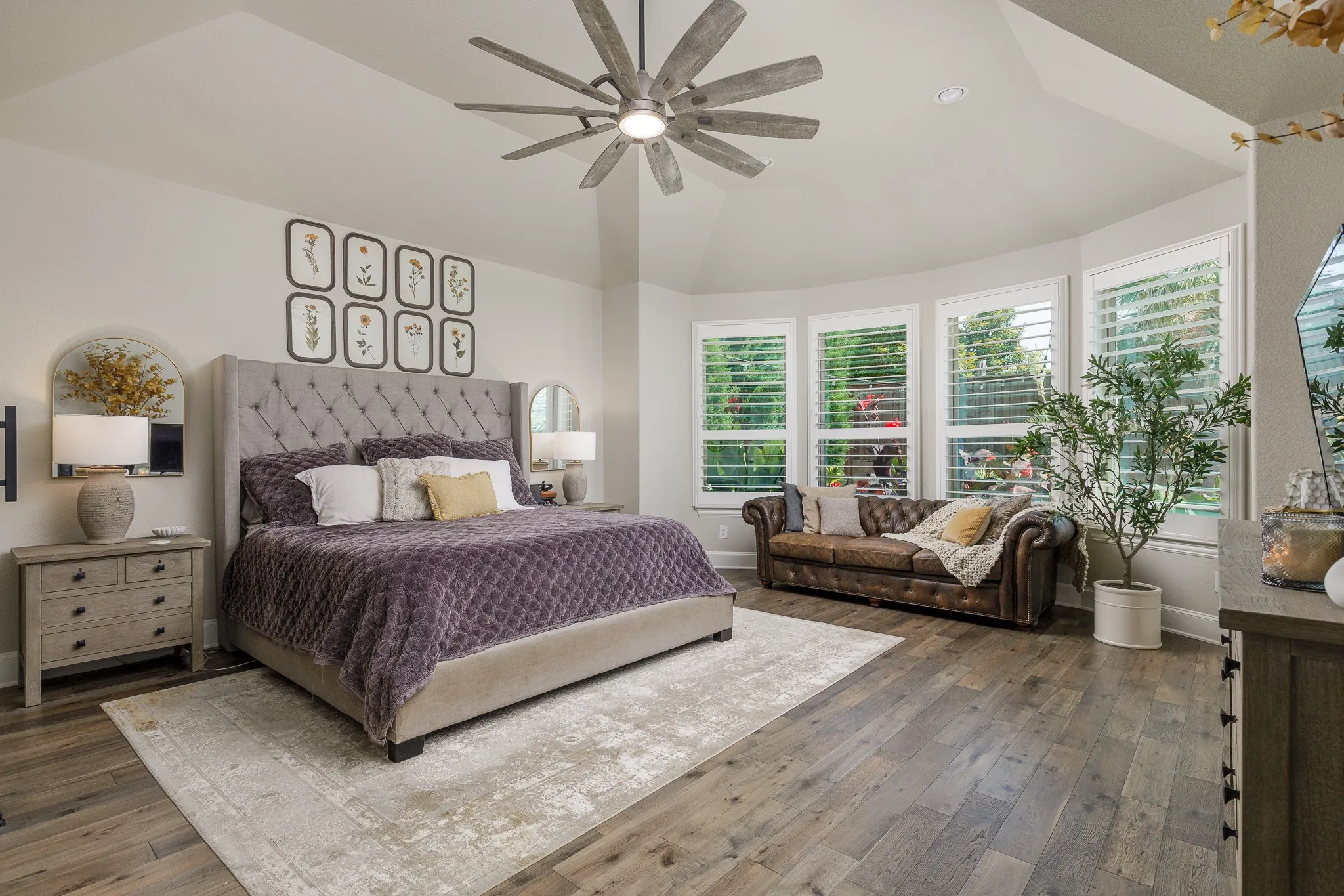 Single Family Residence For Sale in Collin County , 3420 Redpine Drive, Prosper, Texas 75078, 5 Bedroom, 5 Bathroom, 3 Garage spaces, 4,352 Sqft, built in 2016, mls#21270544, Real Estate Agent in Prosper, Homes For Sale in Collin county, Homes For Sale in Prosper, Realtor in Prosper Texas, Real Estate Brokerage Independent Realty Texas, Luminita Cordes Realtor