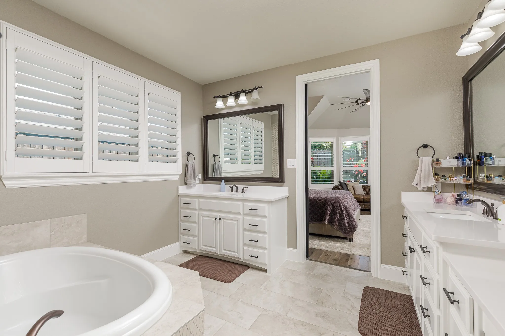 Single Family Residence For Sale in Collin County , 3420 Redpine Drive, Prosper, Texas 75078, 5 Bedroom, 5 Bathroom, 3 Garage spaces, 4,352 Sqft, built in 2016, mls#21270544, Real Estate Agent in Prosper, Homes For Sale in Collin county, Homes For Sale in Prosper, Realtor in Prosper Texas, Real Estate Brokerage Independent Realty Texas, Luminita Cordes Realtor