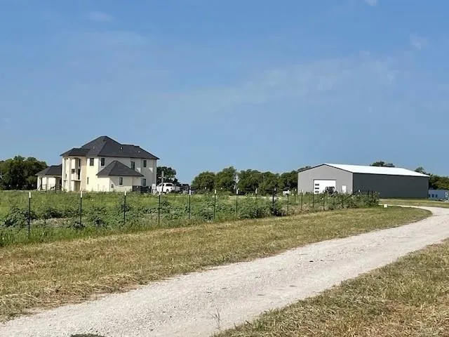 Farm For Sale in Cooke County , 1405 County Road 247, Valley View, Texas 76272, 4 Bedroom, 4 Bathroom, 2 Garage spaces, 3,562 Sqft, built in 2019, mls#21247872, Real Estate Agent in Valley View, Homes For Sale in Cooke county, Homes For Sale in Valley View, Realtor in Valley View Texas, Real Estate Brokerage Independent Realty Texas, Luminita Cordes Realtor