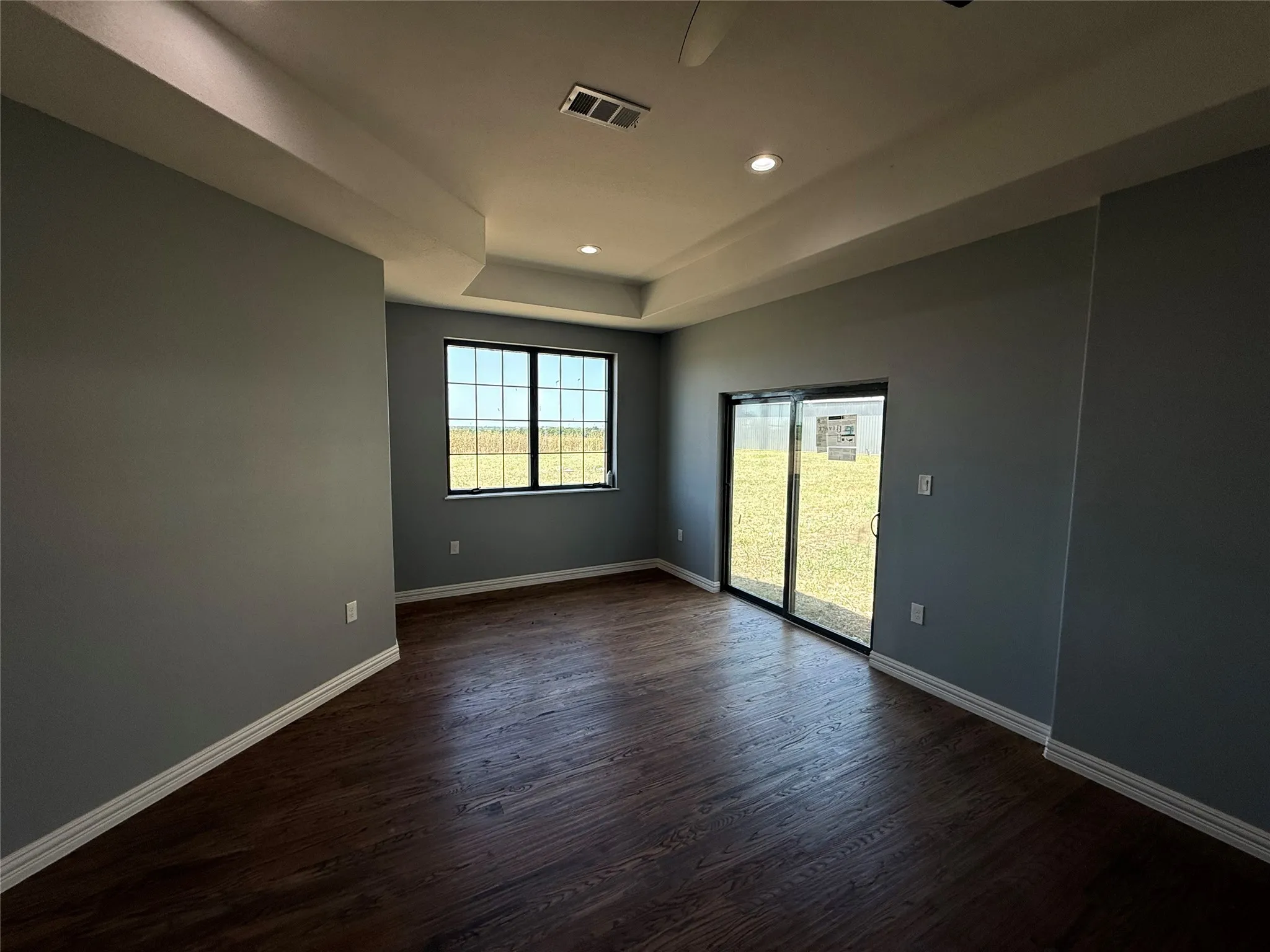 Farm For Sale in Cooke County , 1405 County Road 247, Valley View, Texas 76272, 4 Bedroom, 4 Bathroom, 2 Garage spaces, 3,562 Sqft, built in 2019, mls#21247872, Real Estate Agent in Valley View, Homes For Sale in Cooke county, Homes For Sale in Valley View, Realtor in Valley View Texas, Real Estate Brokerage Independent Realty Texas, Luminita Cordes Realtor