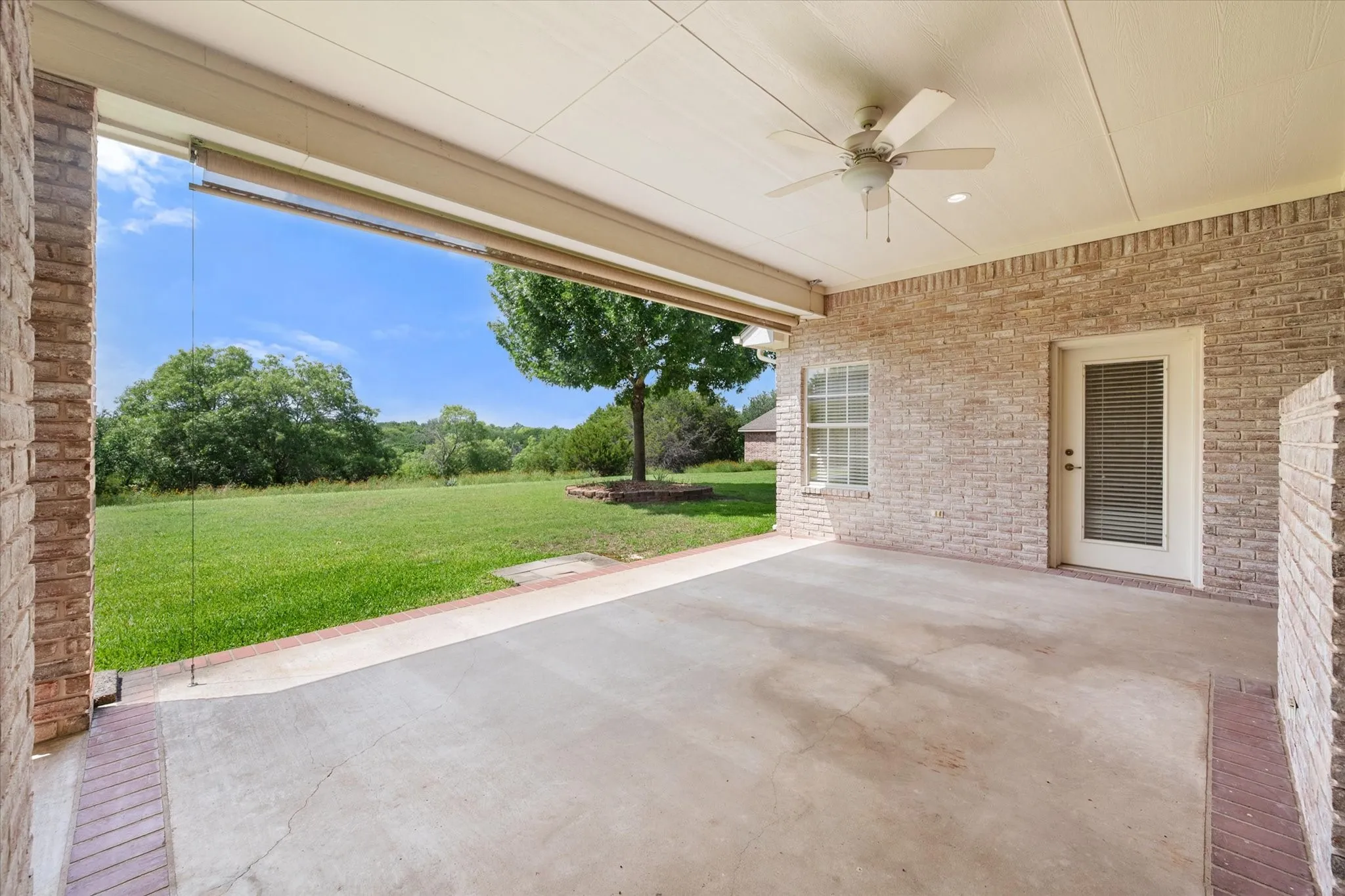 Single Family Residence For Sale in Parker County , 128 Rim Rock Road, Aledo, Texas 76008, 4 Bedroom, 4 Bathroom, 4 Garage spaces, 3,733 Sqft, built in 1998, mls#21270028, Real Estate Agent in Aledo, Homes For Sale in Parker county, Homes For Sale in Aledo, Realtor in Aledo Texas, Real Estate Brokerage Independent Realty Texas, Luminita Cordes Realtor