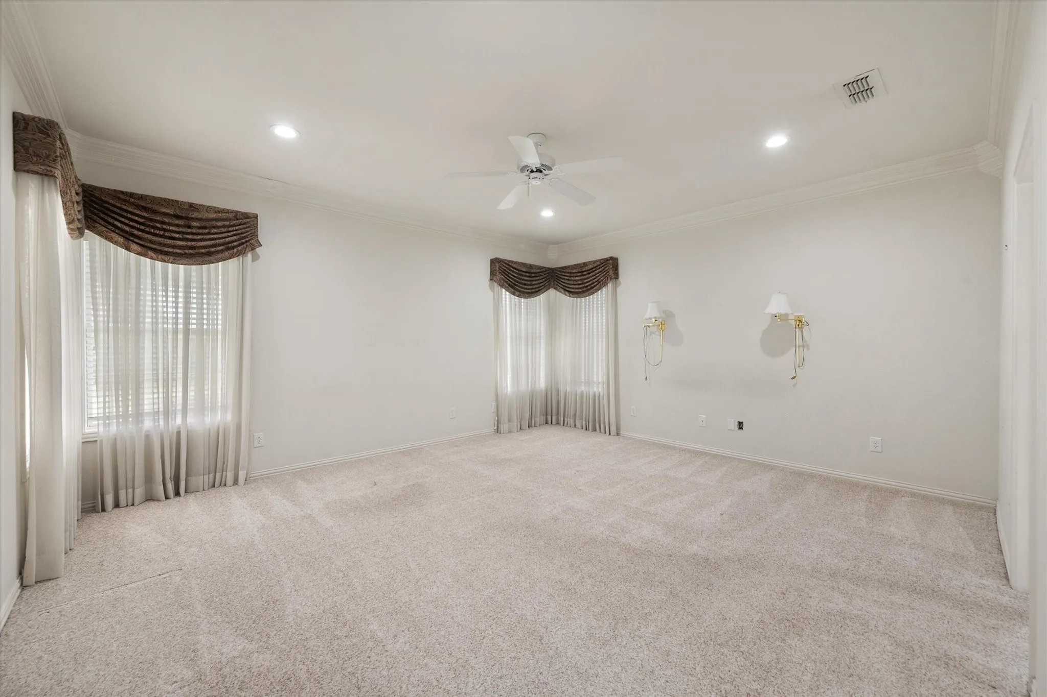 Single Family Residence For Sale in Parker County , 128 Rim Rock Road, Aledo, Texas 76008, 4 Bedroom, 4 Bathroom, 4 Garage spaces, 3,733 Sqft, built in 1998, mls#21270028, Real Estate Agent in Aledo, Homes For Sale in Parker county, Homes For Sale in Aledo, Realtor in Aledo Texas, Real Estate Brokerage Independent Realty Texas, Luminita Cordes Realtor