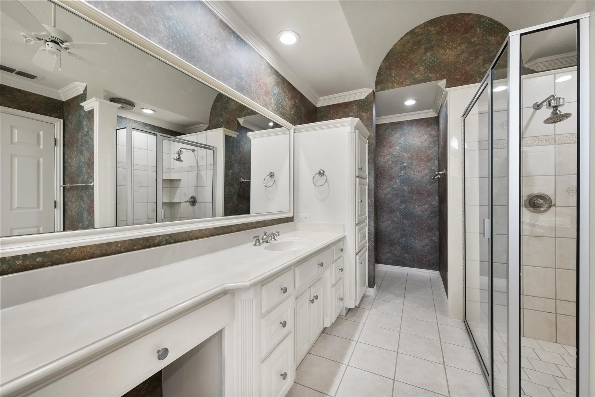 Single Family Residence For Sale in Parker County , 128 Rim Rock Road, Aledo, Texas 76008, 4 Bedroom, 4 Bathroom, 4 Garage spaces, 3,733 Sqft, built in 1998, mls#21270028, Real Estate Agent in Aledo, Homes For Sale in Parker county, Homes For Sale in Aledo, Realtor in Aledo Texas, Real Estate Brokerage Independent Realty Texas, Luminita Cordes Realtor