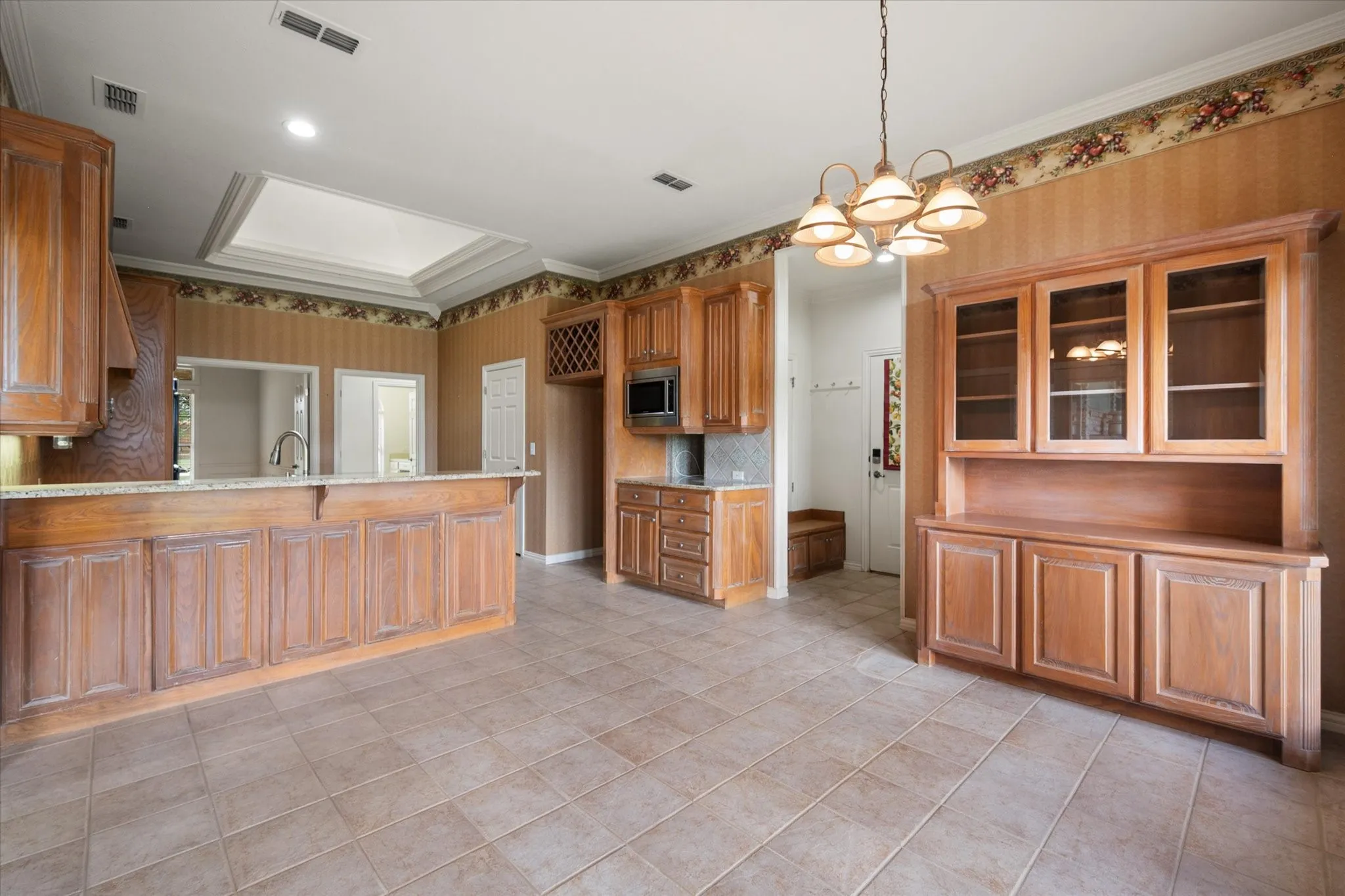 Single Family Residence For Sale in Parker County , 128 Rim Rock Road, Aledo, Texas 76008, 4 Bedroom, 4 Bathroom, 4 Garage spaces, 3,733 Sqft, built in 1998, mls#21270028, Real Estate Agent in Aledo, Homes For Sale in Parker county, Homes For Sale in Aledo, Realtor in Aledo Texas, Real Estate Brokerage Independent Realty Texas, Luminita Cordes Realtor