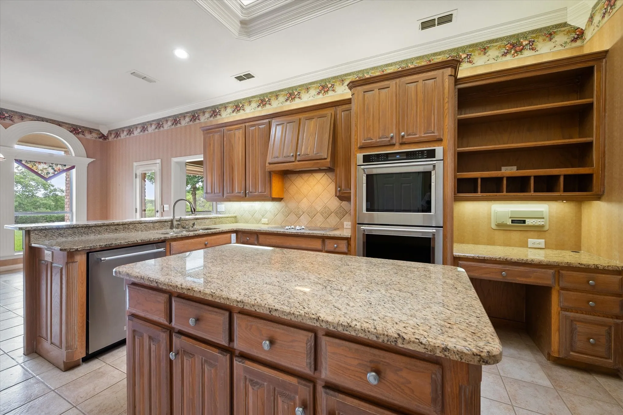 Single Family Residence For Sale in Parker County , 128 Rim Rock Road, Aledo, Texas 76008, 4 Bedroom, 4 Bathroom, 4 Garage spaces, 3,733 Sqft, built in 1998, mls#21270028, Real Estate Agent in Aledo, Homes For Sale in Parker county, Homes For Sale in Aledo, Realtor in Aledo Texas, Real Estate Brokerage Independent Realty Texas, Luminita Cordes Realtor