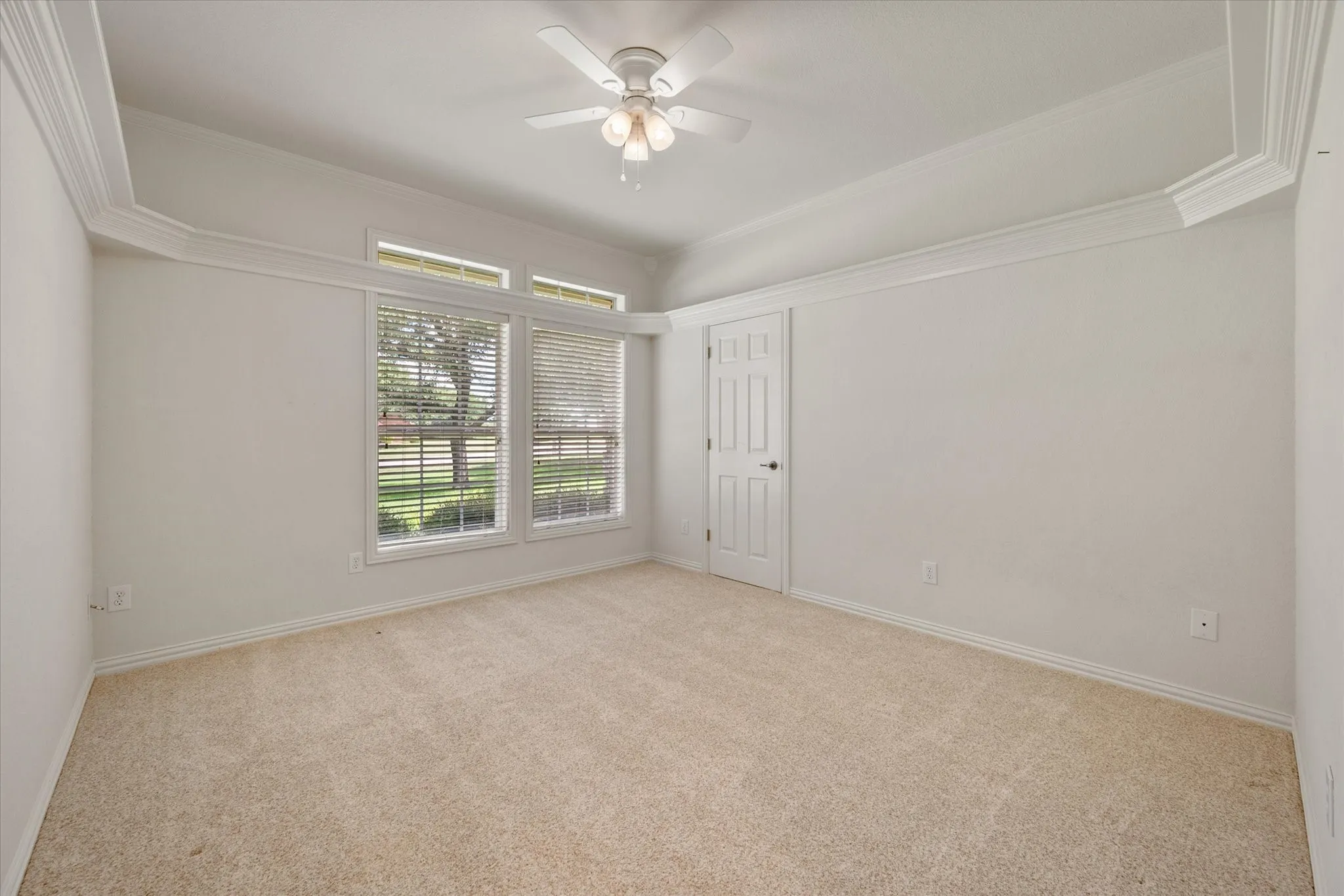 Guest room.