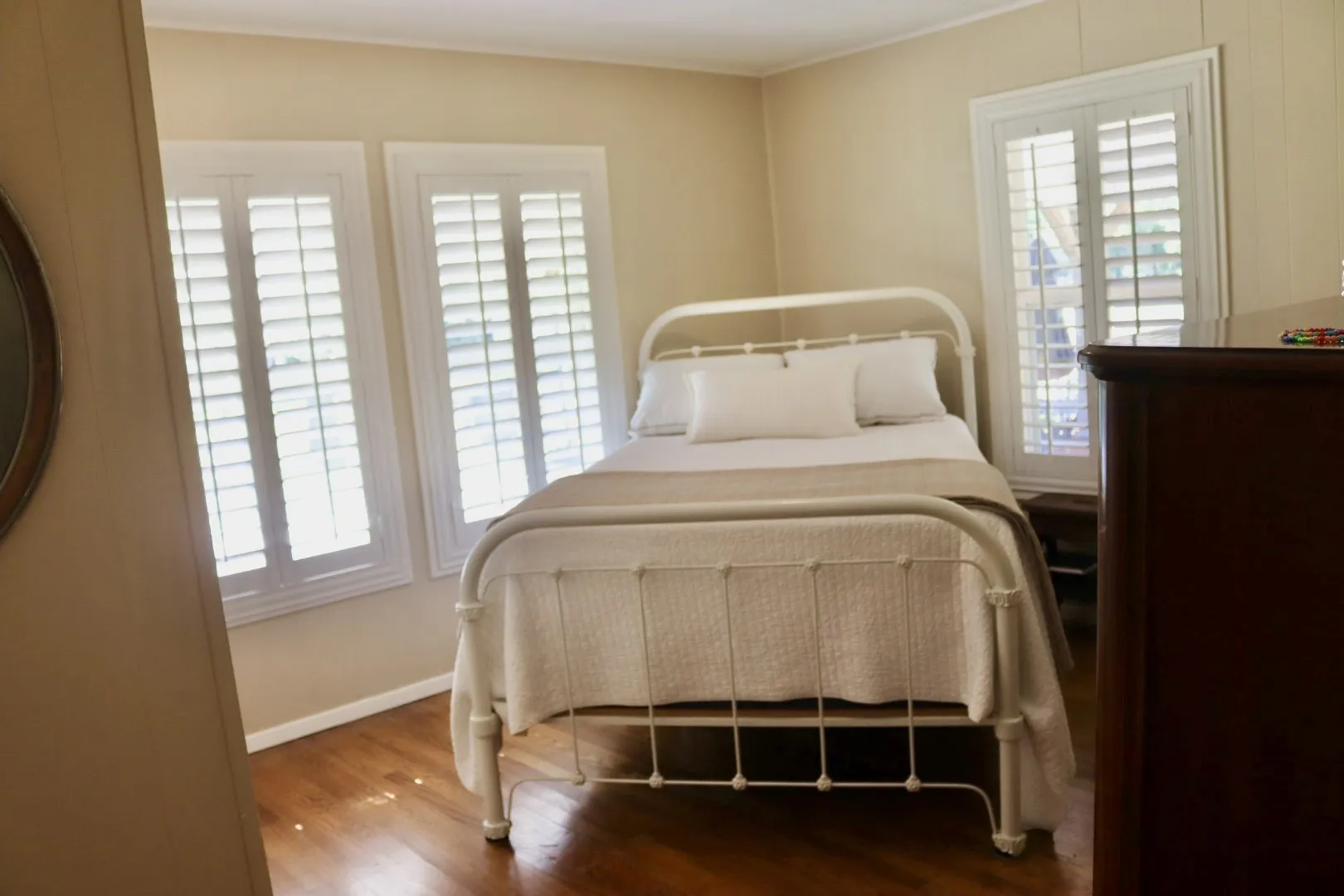 Single Family Residence For Sale in Fannin County , 387 County Road 2101, Ivanhoe, Texas 75447, 2 Bedroom, 1 Bathroom, Garage spaces, 1,336 Sqft, built in 1950, mls#21271147, Real Estate Agent in Ivanhoe, Homes For Sale in Fannin county, Homes For Sale in Ivanhoe, Realtor in Ivanhoe Texas, Real Estate Brokerage Independent Realty Texas, Luminita Cordes Realtor
