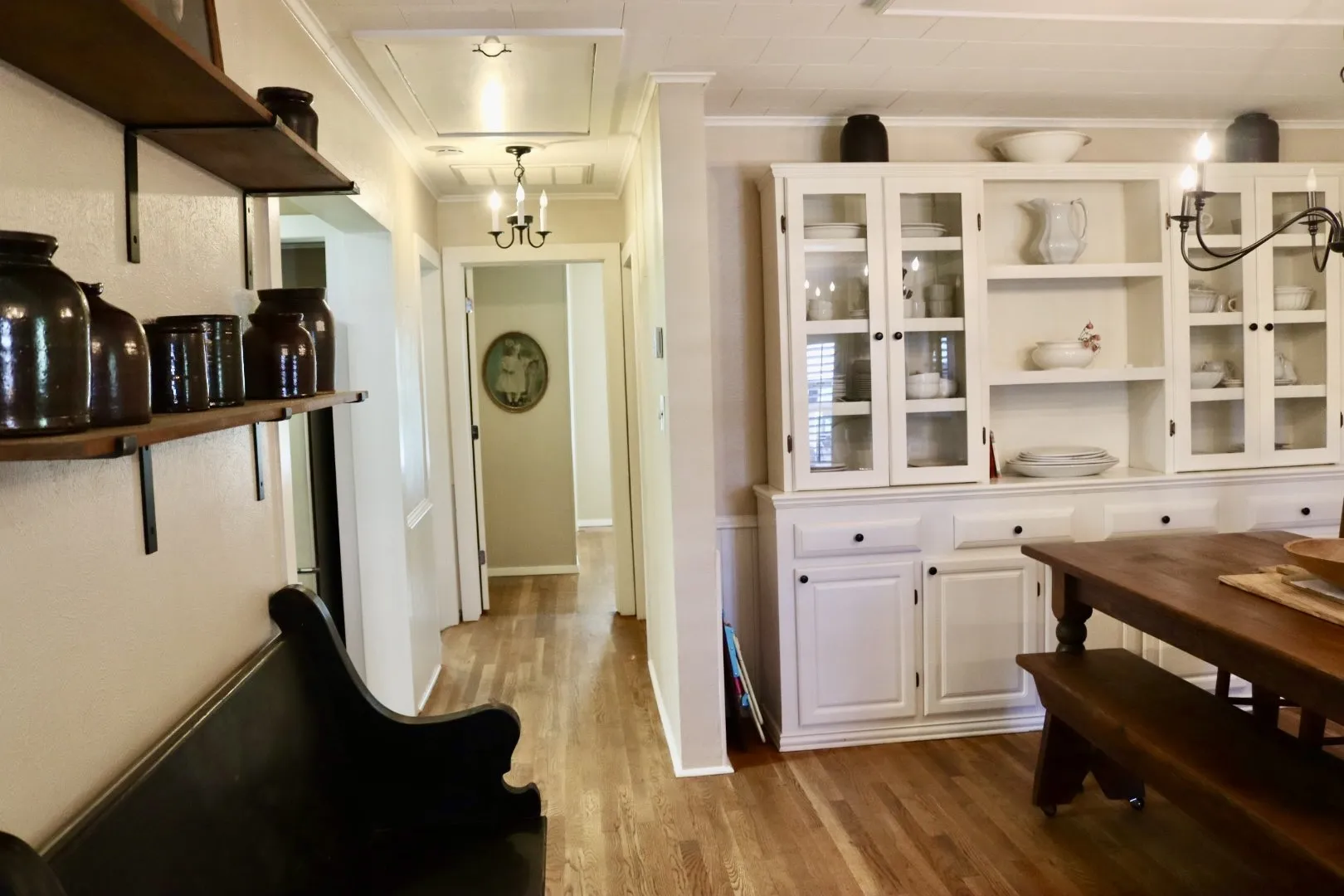 Single Family Residence For Sale in Fannin County , 387 County Road 2101, Ivanhoe, Texas 75447, 2 Bedroom, 1 Bathroom, Garage spaces, 1,336 Sqft, built in 1950, mls#21271147, Real Estate Agent in Ivanhoe, Homes For Sale in Fannin county, Homes For Sale in Ivanhoe, Realtor in Ivanhoe Texas, Real Estate Brokerage Independent Realty Texas, Luminita Cordes Realtor