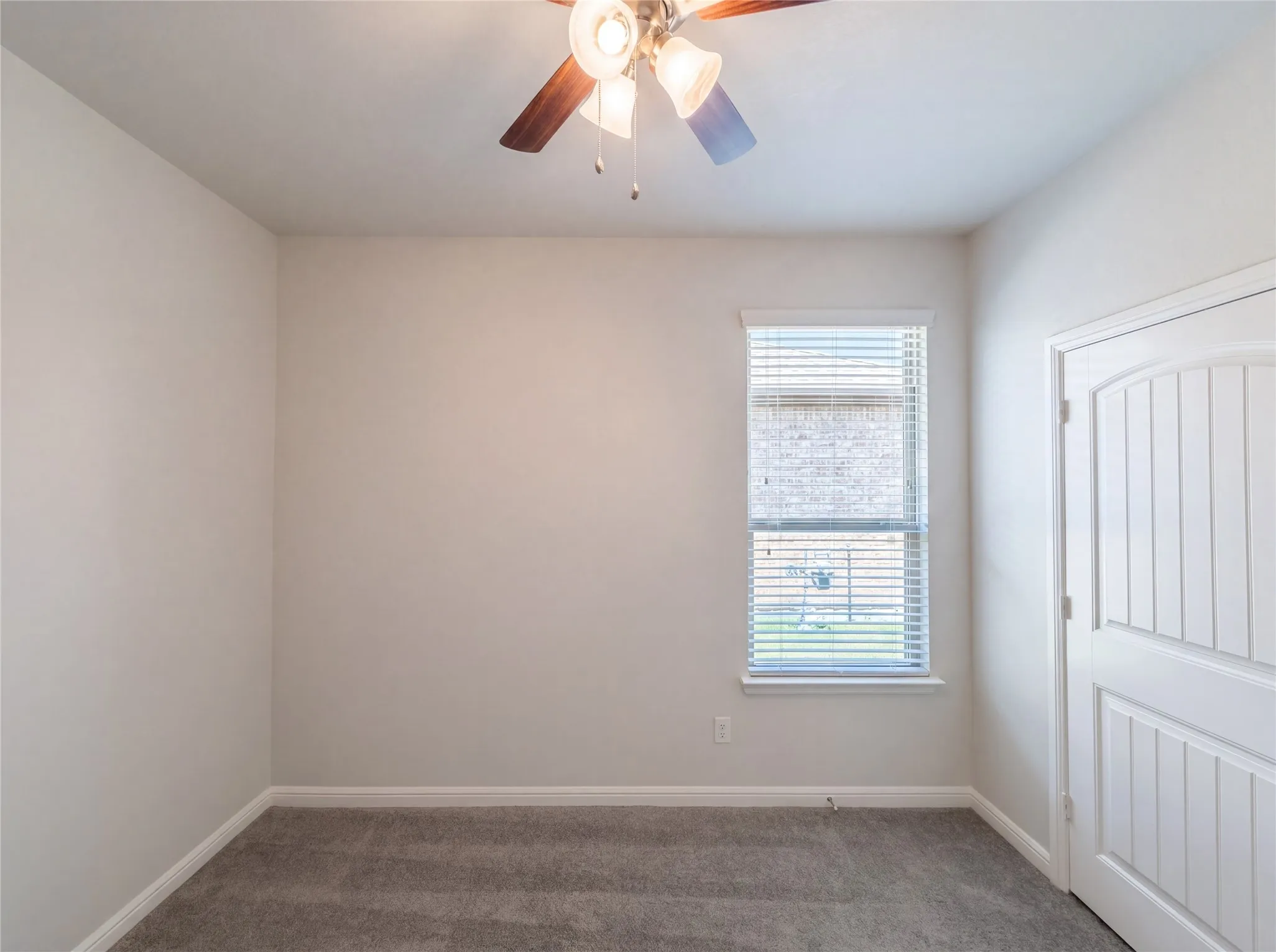 Single Family Residence For Sale in Denton County , 4312 Chicory Court, Denton, Texas 76210, 4 Bedroom, 2 Bathroom, 2 Garage spaces, 1,652 Sqft, built in 2018, mls#21271253, Real Estate Agent in Denton, Homes For Sale in Denton county, Homes For Sale in Denton, Realtor in Denton Texas, Real Estate Brokerage Independent Realty Texas, Luminita Cordes Realtor