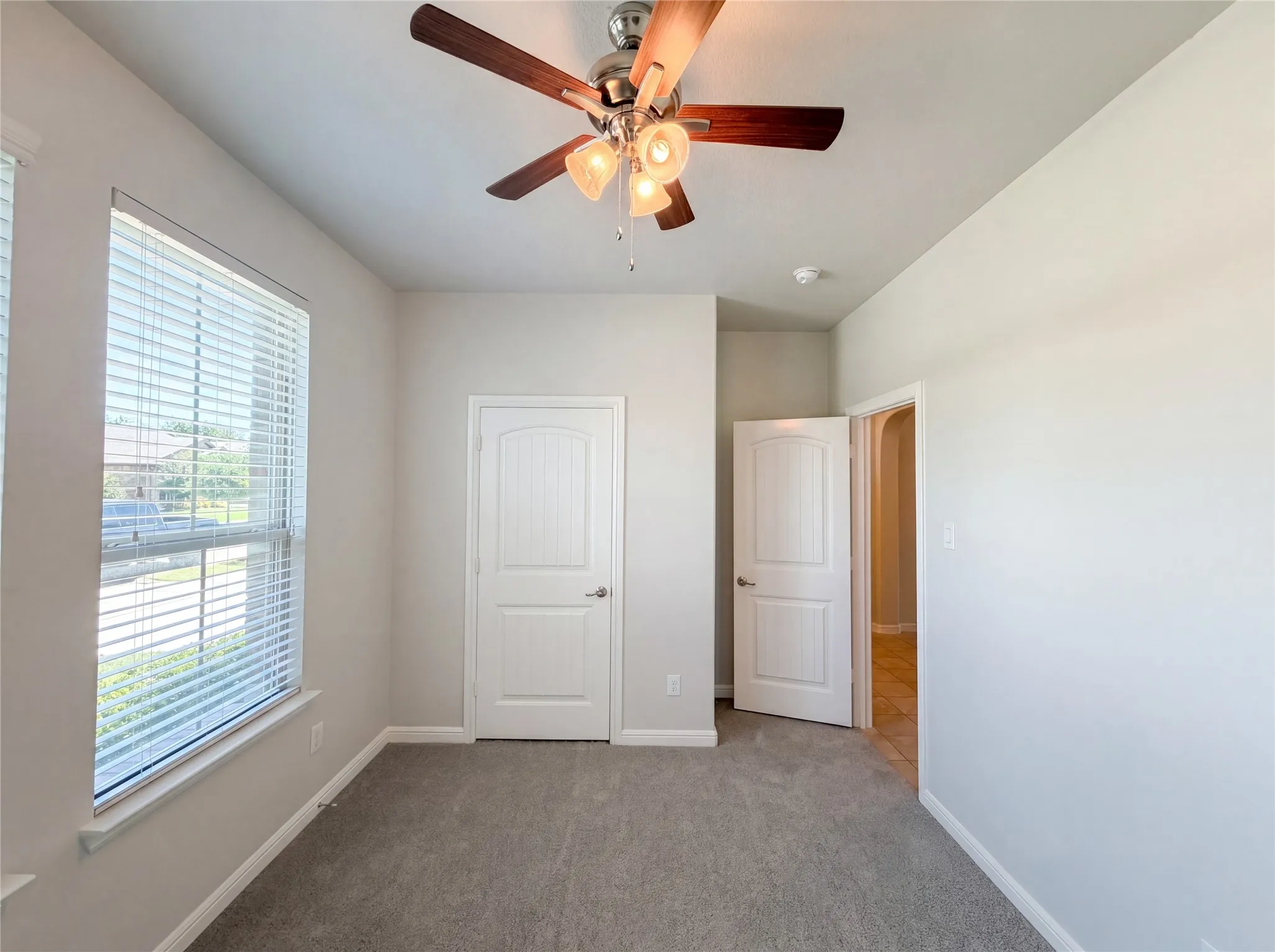 Single Family Residence For Sale in Denton County , 4312 Chicory Court, Denton, Texas 76210, 4 Bedroom, 2 Bathroom, 2 Garage spaces, 1,652 Sqft, built in 2018, mls#21271253, Real Estate Agent in Denton, Homes For Sale in Denton county, Homes For Sale in Denton, Realtor in Denton Texas, Real Estate Brokerage Independent Realty Texas, Luminita Cordes Realtor