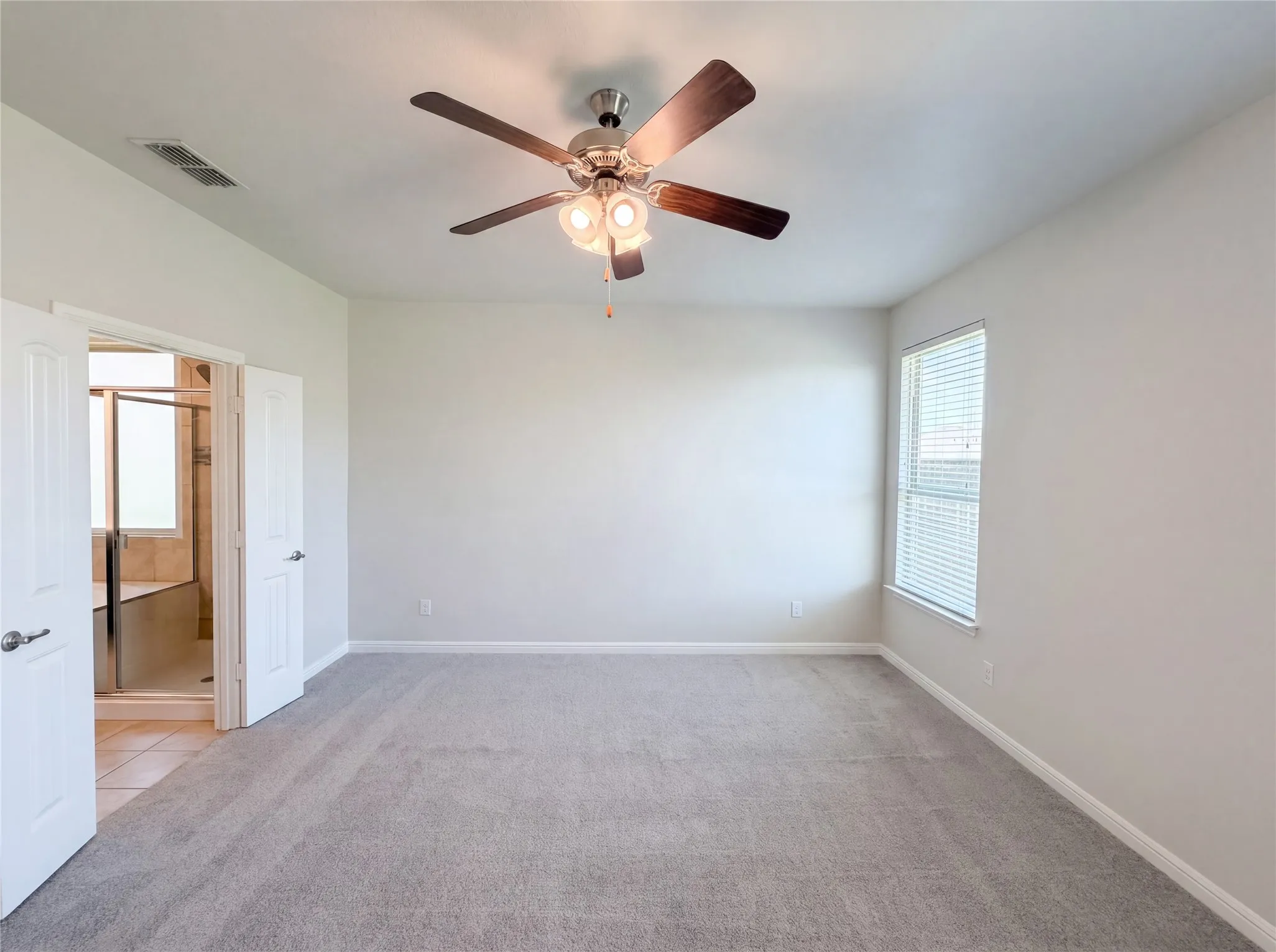 Single Family Residence For Sale in Denton County , 4312 Chicory Court, Denton, Texas 76210, 4 Bedroom, 2 Bathroom, 2 Garage spaces, 1,652 Sqft, built in 2018, mls#21271253, Real Estate Agent in Denton, Homes For Sale in Denton county, Homes For Sale in Denton, Realtor in Denton Texas, Real Estate Brokerage Independent Realty Texas, Luminita Cordes Realtor