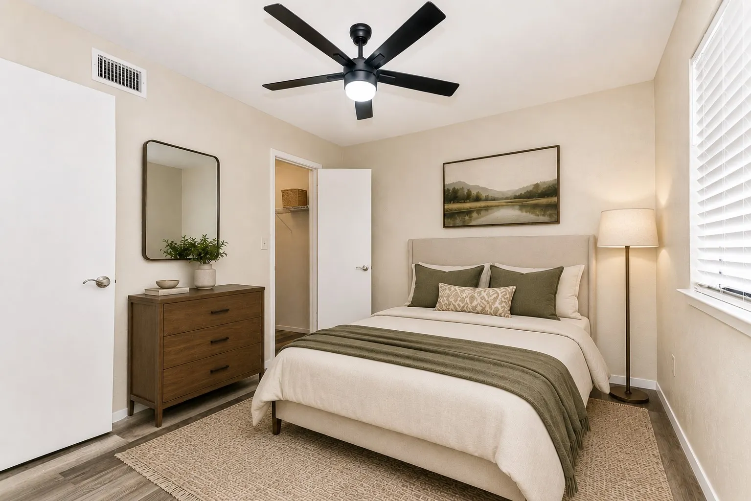 Condominium For Rent in Dallas County , 3022 Forest Lane 211, Dallas, Texas 75234, 1 Bedroom, 1 Bathroom, Garage spaces, 753 Sqft, built in 1982, mls#21271238, Real Estate Agent in Dallas, Homes For Rent in Dallas county, Homes For Rent in Dallas, Realtor in Dallas Texas, Real Estate Brokerage Independent Realty Texas, Luminita Cordes Realtor