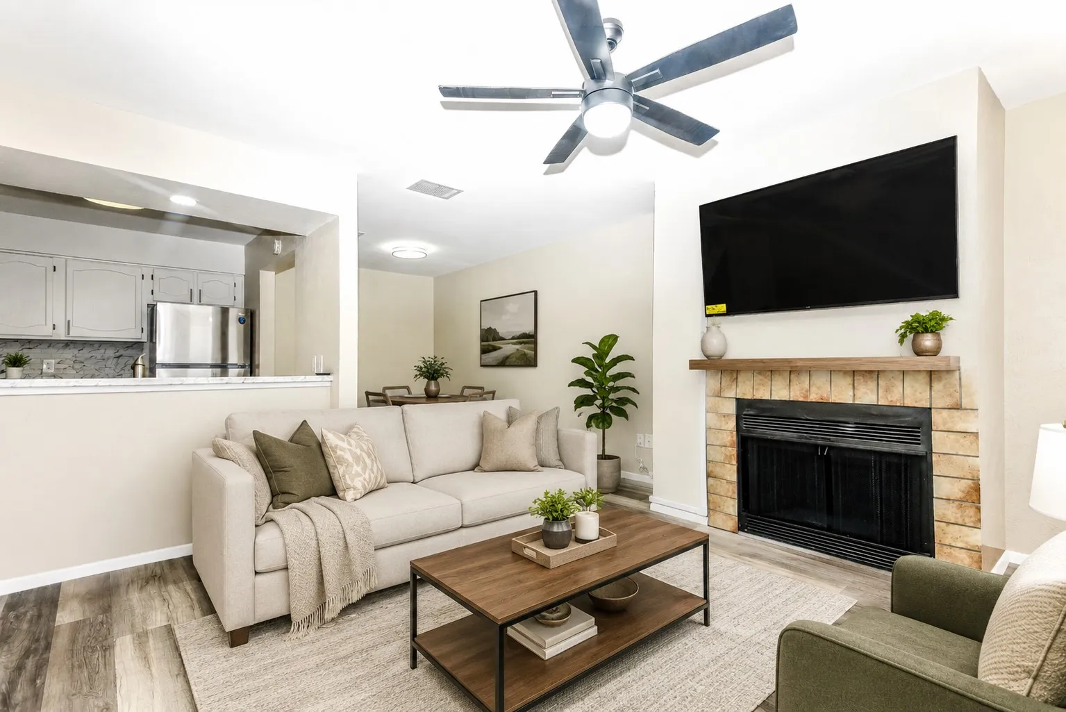 Condominium For Rent in Dallas County , 3022 Forest Lane 211, Dallas, Texas 75234, 1 Bedroom, 1 Bathroom, Garage spaces, 753 Sqft, built in 1982, mls#21271238, Real Estate Agent in Dallas, Homes For Rent in Dallas county, Homes For Rent in Dallas, Realtor in Dallas Texas, Real Estate Brokerage Independent Realty Texas, Luminita Cordes Realtor