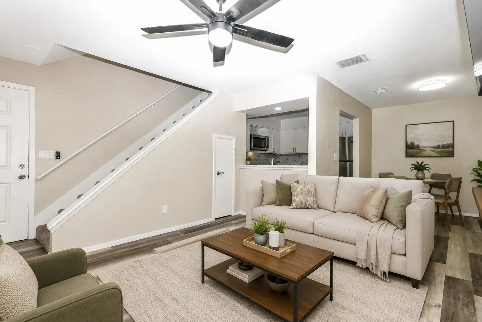 Condominium For Rent in Dallas County , 3022 Forest Lane 211, Dallas, Texas 75234, 1 Bedroom, 1 Bathroom, Garage spaces, 753 Sqft, built in 1982, mls#21271238, Real Estate Agent in Dallas, Homes For Rent in Dallas county, Homes For Rent in Dallas, Realtor in Dallas Texas, Real Estate Brokerage Independent Realty Texas, Luminita Cordes Realtor