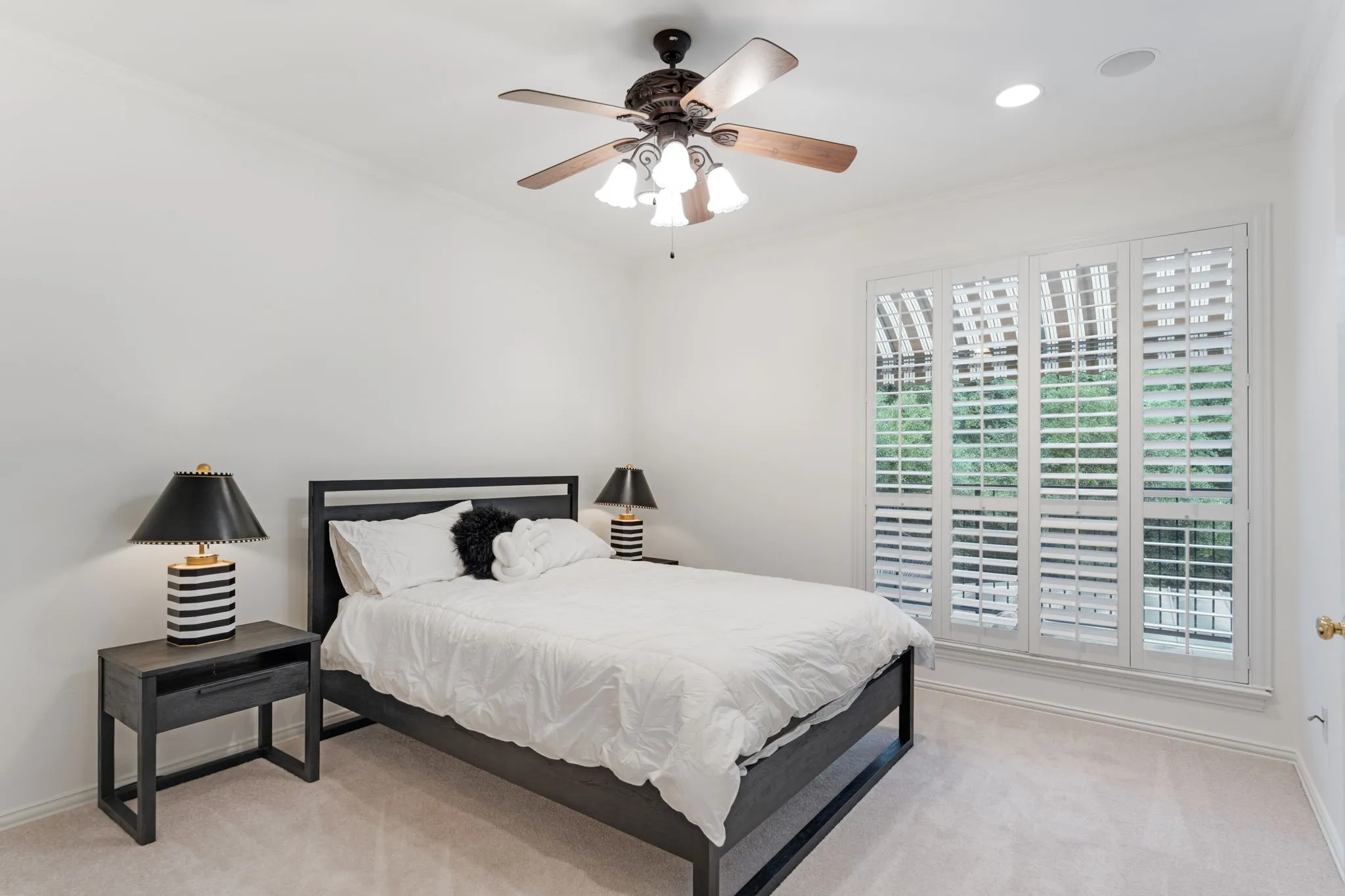 Single Family Residence For Sale in Denton County , 17 Woodcreek Lane, Frisco, Texas 75034, 3 Bedroom, 3 Bathroom, 2 Garage spaces, 3,176 Sqft, built in 1994, mls#21263101, Real Estate Agent in Frisco, Homes For Sale in Denton county, Homes For Sale in Frisco, Realtor in Frisco Texas, Real Estate Brokerage Independent Realty Texas, Luminita Cordes Realtor