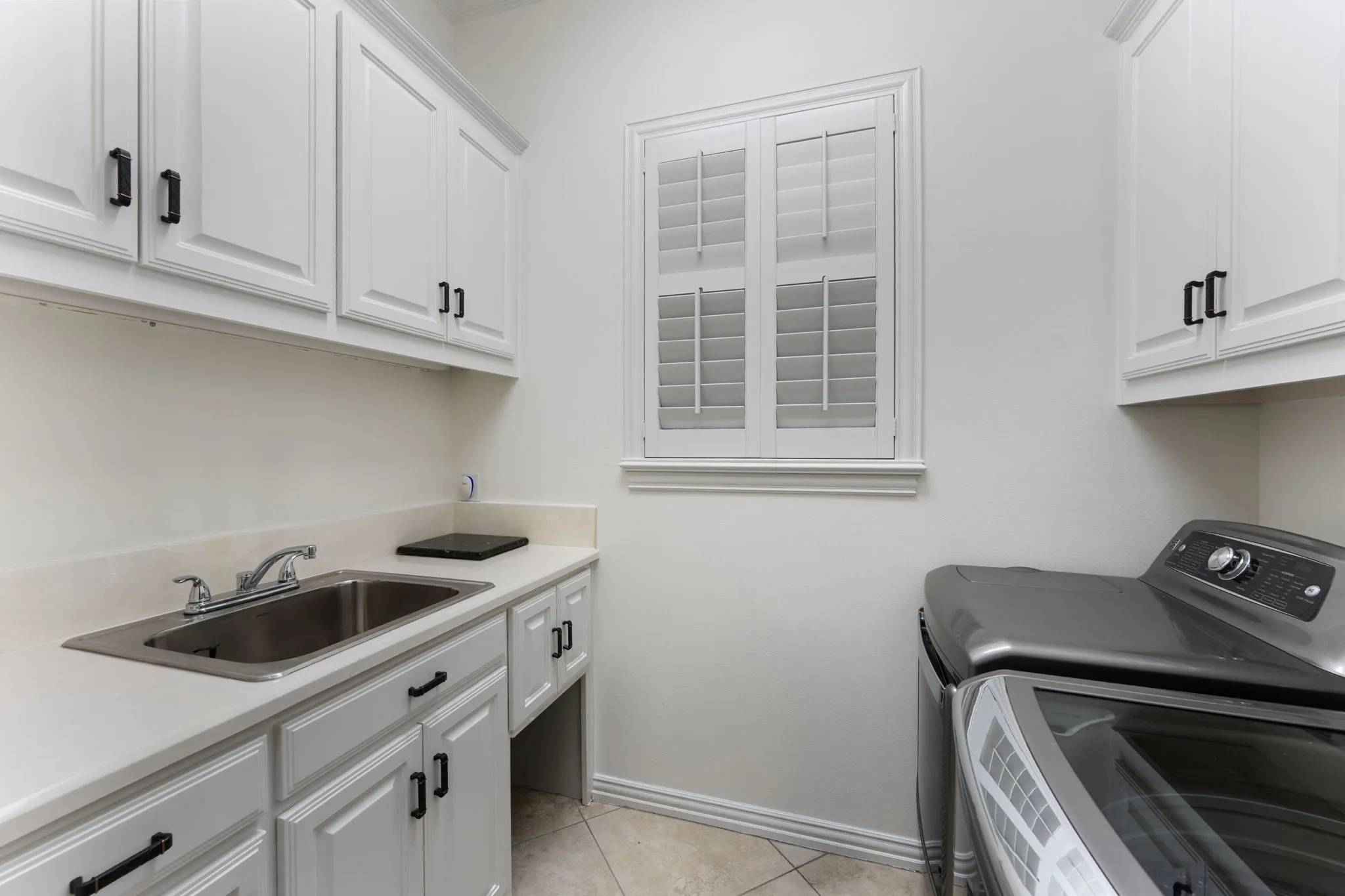 Single Family Residence For Sale in Denton County , 17 Woodcreek Lane, Frisco, Texas 75034, 3 Bedroom, 3 Bathroom, 2 Garage spaces, 3,176 Sqft, built in 1994, mls#21263101, Real Estate Agent in Frisco, Homes For Sale in Denton county, Homes For Sale in Frisco, Realtor in Frisco Texas, Real Estate Brokerage Independent Realty Texas, Luminita Cordes Realtor