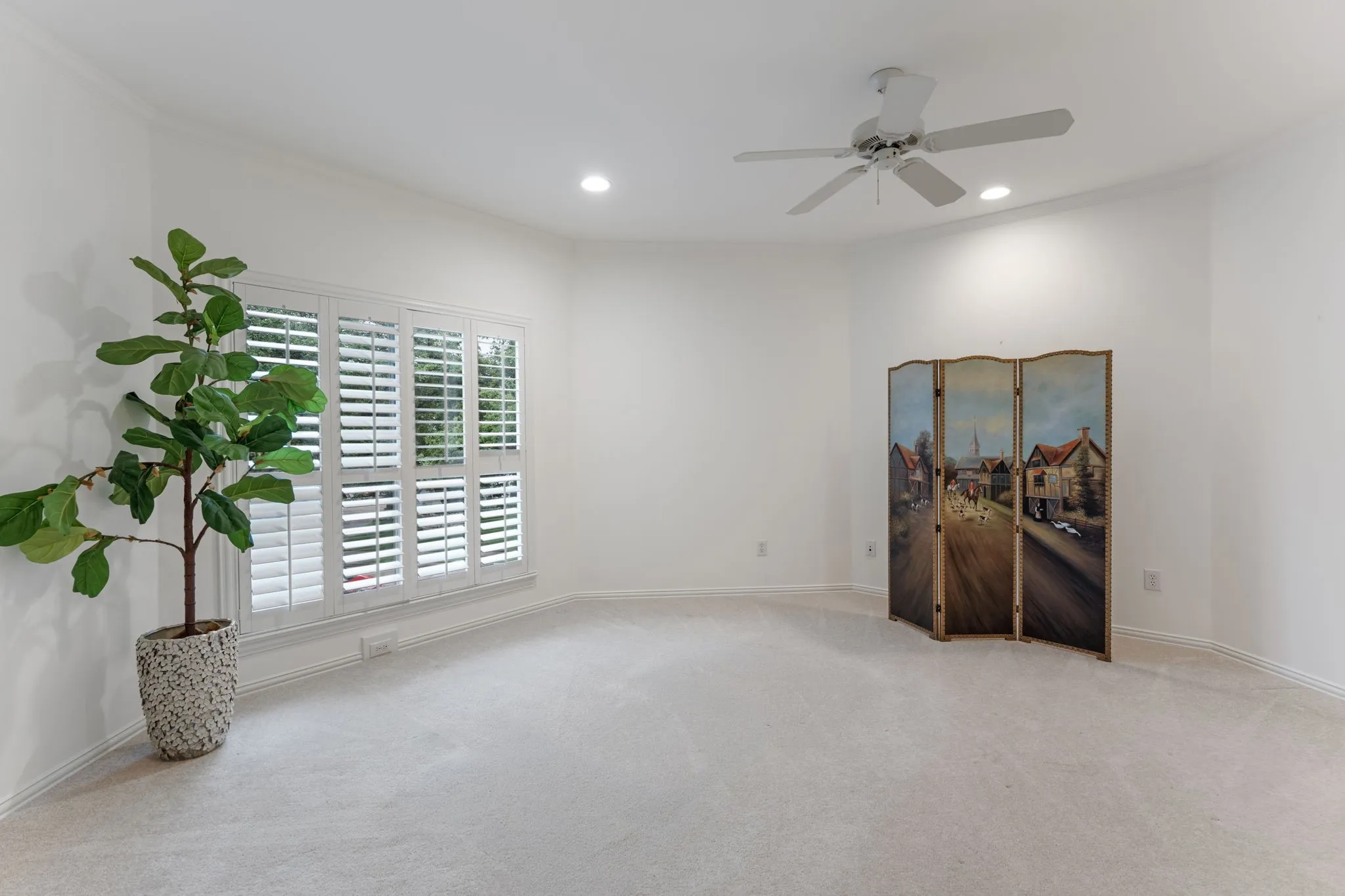 Single Family Residence For Sale in Denton County , 17 Woodcreek Lane, Frisco, Texas 75034, 3 Bedroom, 3 Bathroom, 2 Garage spaces, 3,176 Sqft, built in 1994, mls#21263101, Real Estate Agent in Frisco, Homes For Sale in Denton county, Homes For Sale in Frisco, Realtor in Frisco Texas, Real Estate Brokerage Independent Realty Texas, Luminita Cordes Realtor