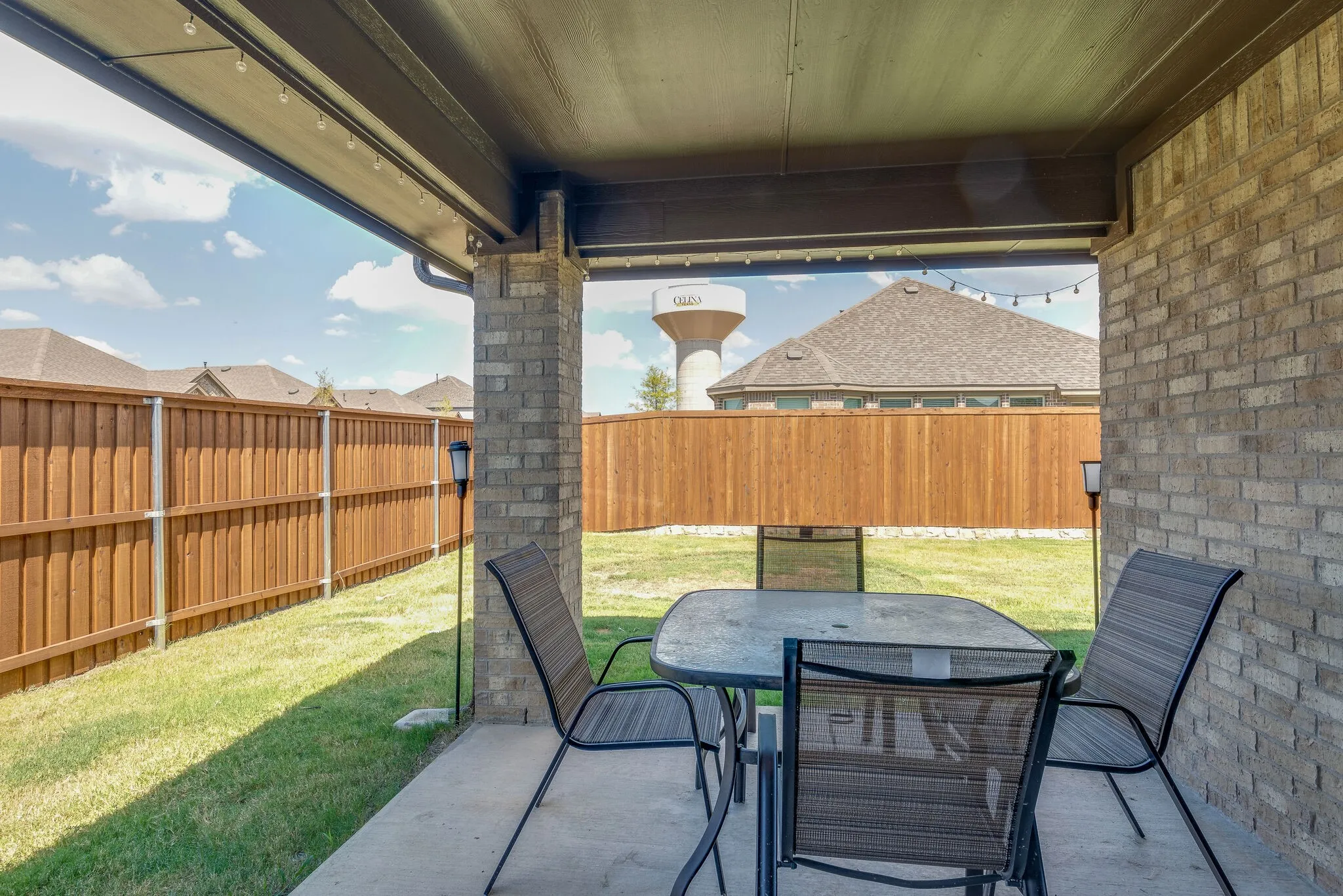Single Family Residence For Sale in Collin County , 3204 Peacock Lane, Celina, Texas 75009, 4 Bedroom, 3 Bathroom, 2 Garage spaces, 2,089 Sqft, built in 2021, mls#21268855, Real Estate Agent in Celina, Homes For Sale in Collin county, Homes For Sale in Celina, Realtor in Celina Texas, Real Estate Brokerage Independent Realty Texas, Luminita Cordes Realtor