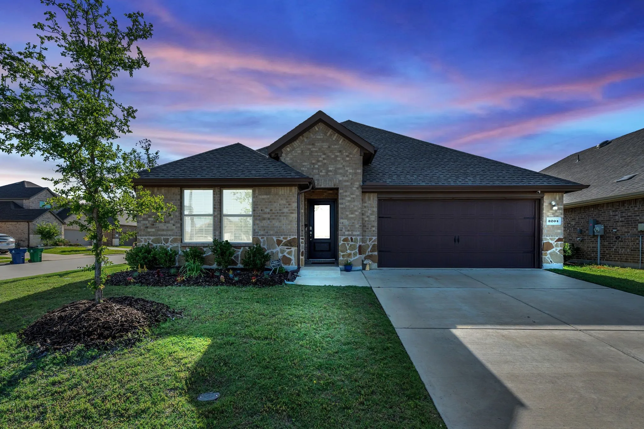 Single Family Residence For Sale in Collin County , 3204 Peacock Lane, Celina, Texas 75009, 4 Bedroom, 3 Bathroom, 2 Garage spaces, 2,089 Sqft, built in 2021, mls#21268855, Real Estate Agent in Celina, Homes For Sale in Collin county, Homes For Sale in Celina, Realtor in Celina Texas, Real Estate Brokerage Independent Realty Texas, Luminita Cordes Realtor