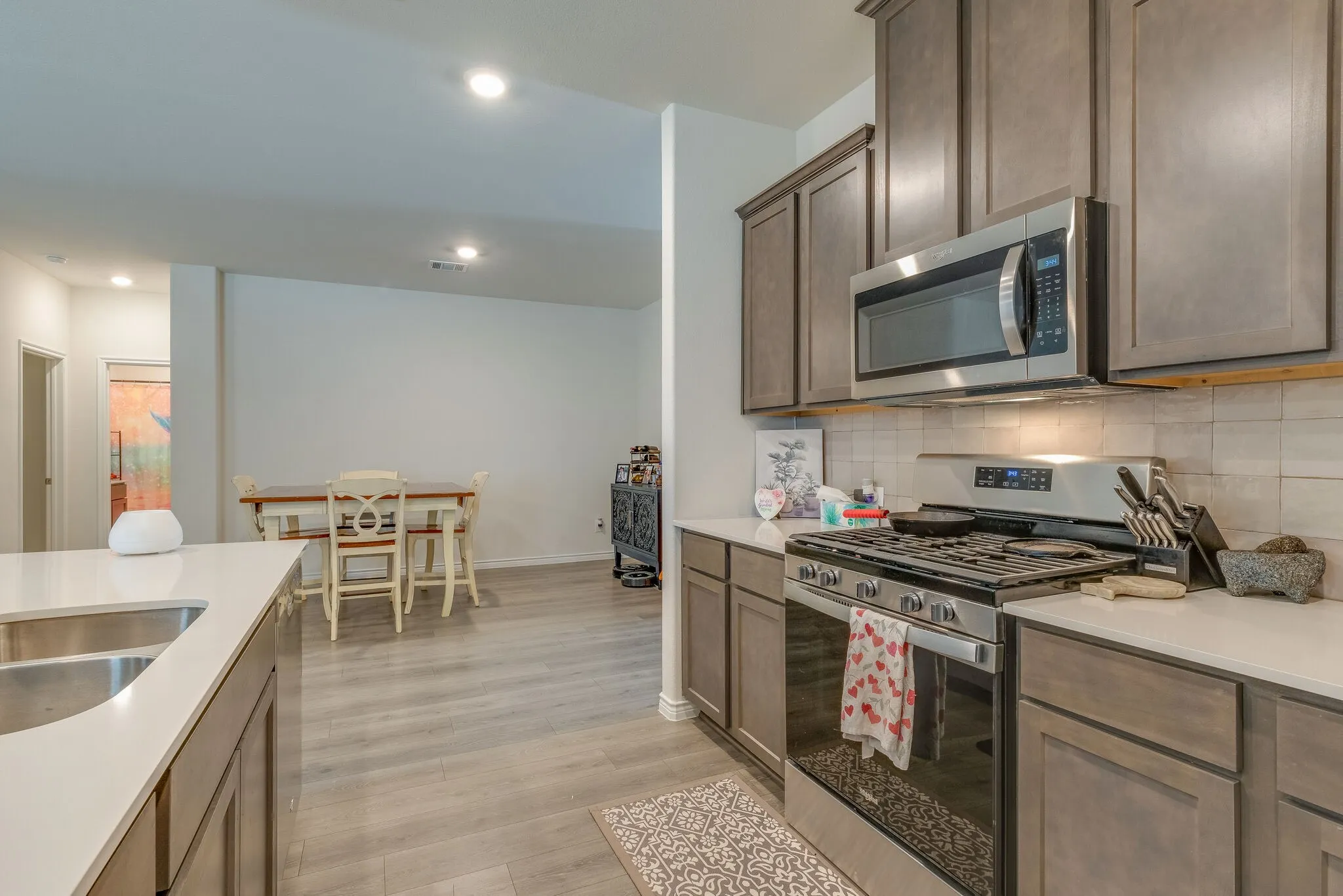 Single Family Residence For Sale in Collin County , 3204 Peacock Lane, Celina, Texas 75009, 4 Bedroom, 3 Bathroom, 2 Garage spaces, 2,089 Sqft, built in 2021, mls#21268855, Real Estate Agent in Celina, Homes For Sale in Collin county, Homes For Sale in Celina, Realtor in Celina Texas, Real Estate Brokerage Independent Realty Texas, Luminita Cordes Realtor