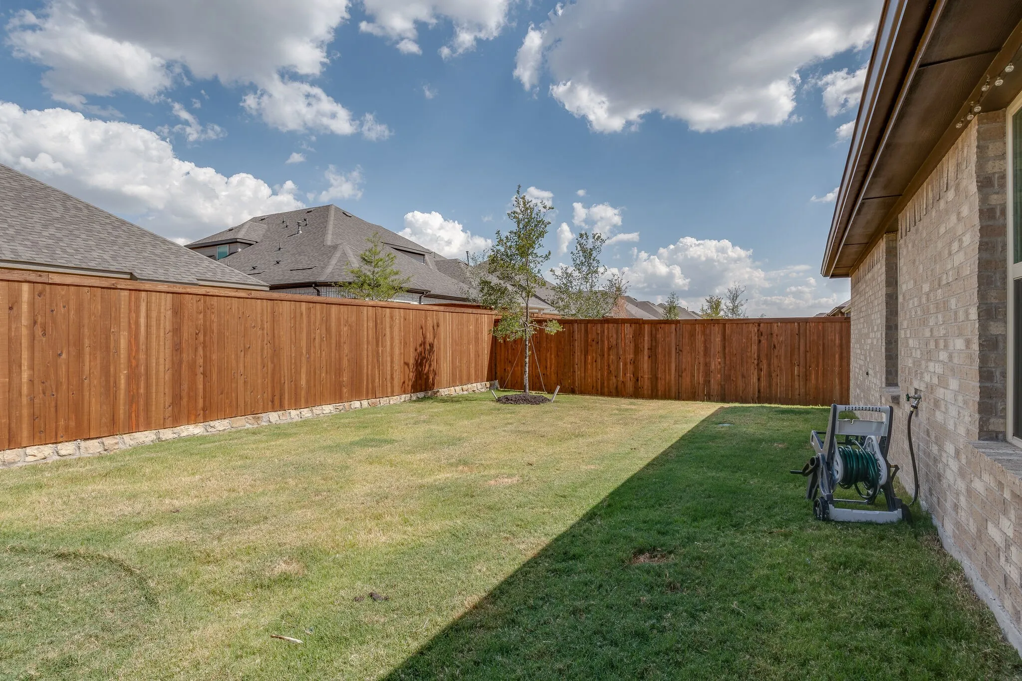 Single Family Residence For Sale in Collin County , 3204 Peacock Lane, Celina, Texas 75009, 4 Bedroom, 3 Bathroom, 2 Garage spaces, 2,089 Sqft, built in 2021, mls#21268855, Real Estate Agent in Celina, Homes For Sale in Collin county, Homes For Sale in Celina, Realtor in Celina Texas, Real Estate Brokerage Independent Realty Texas, Luminita Cordes Realtor