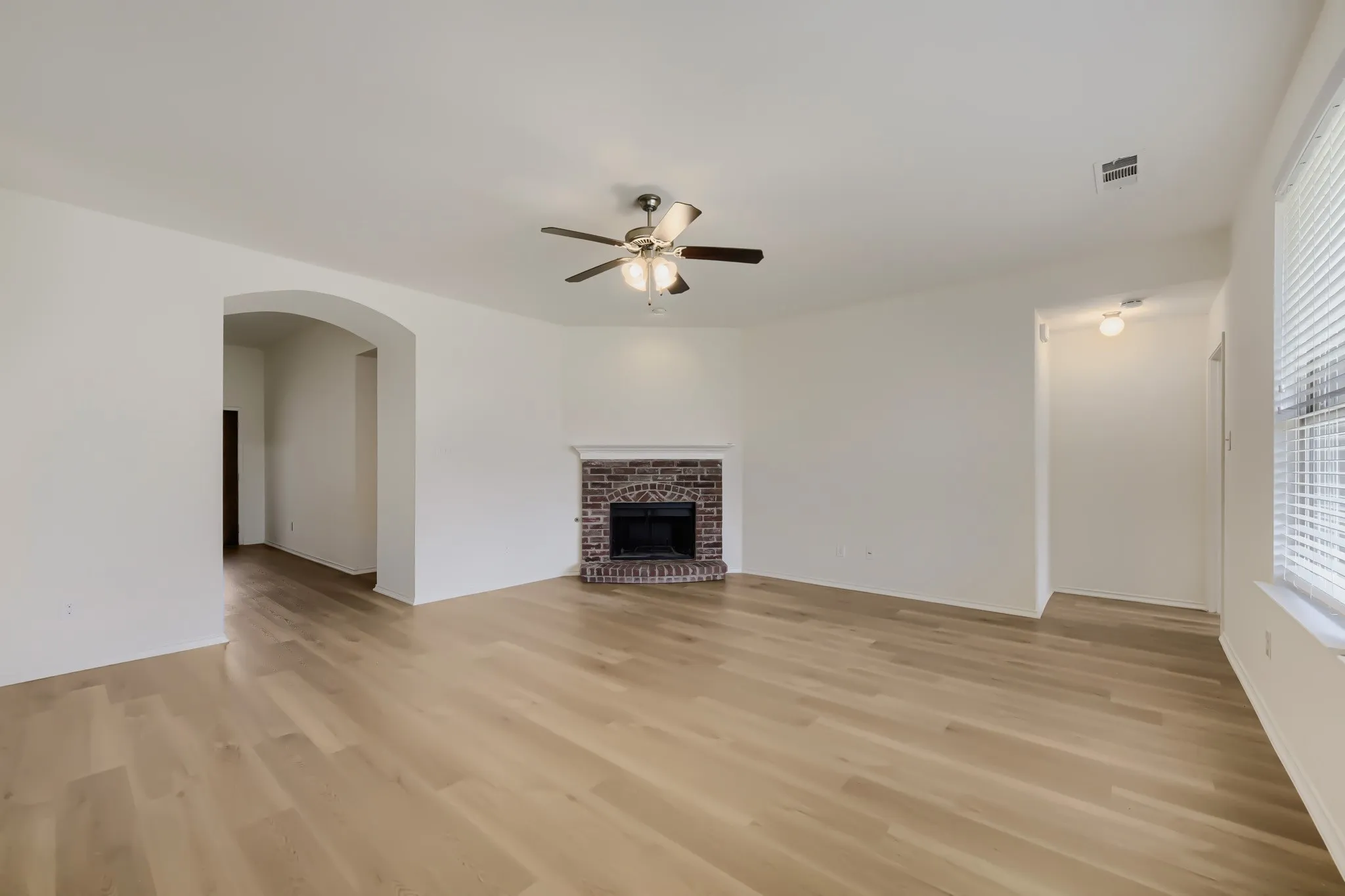 Single Family Residence For Sale in Denton County , 1736 Shoebill Drive, Little Elm, Texas 75068, 3 Bedroom, 2 Bathroom, 2 Garage spaces, 1,602 Sqft, built in 2014, mls#21189013, Real Estate Agent in Little Elm, Homes For Sale in Denton county, Homes For Sale in Little Elm, Realtor in Little Elm Texas, Real Estate Brokerage Independent Realty Texas, Luminita Cordes Realtor