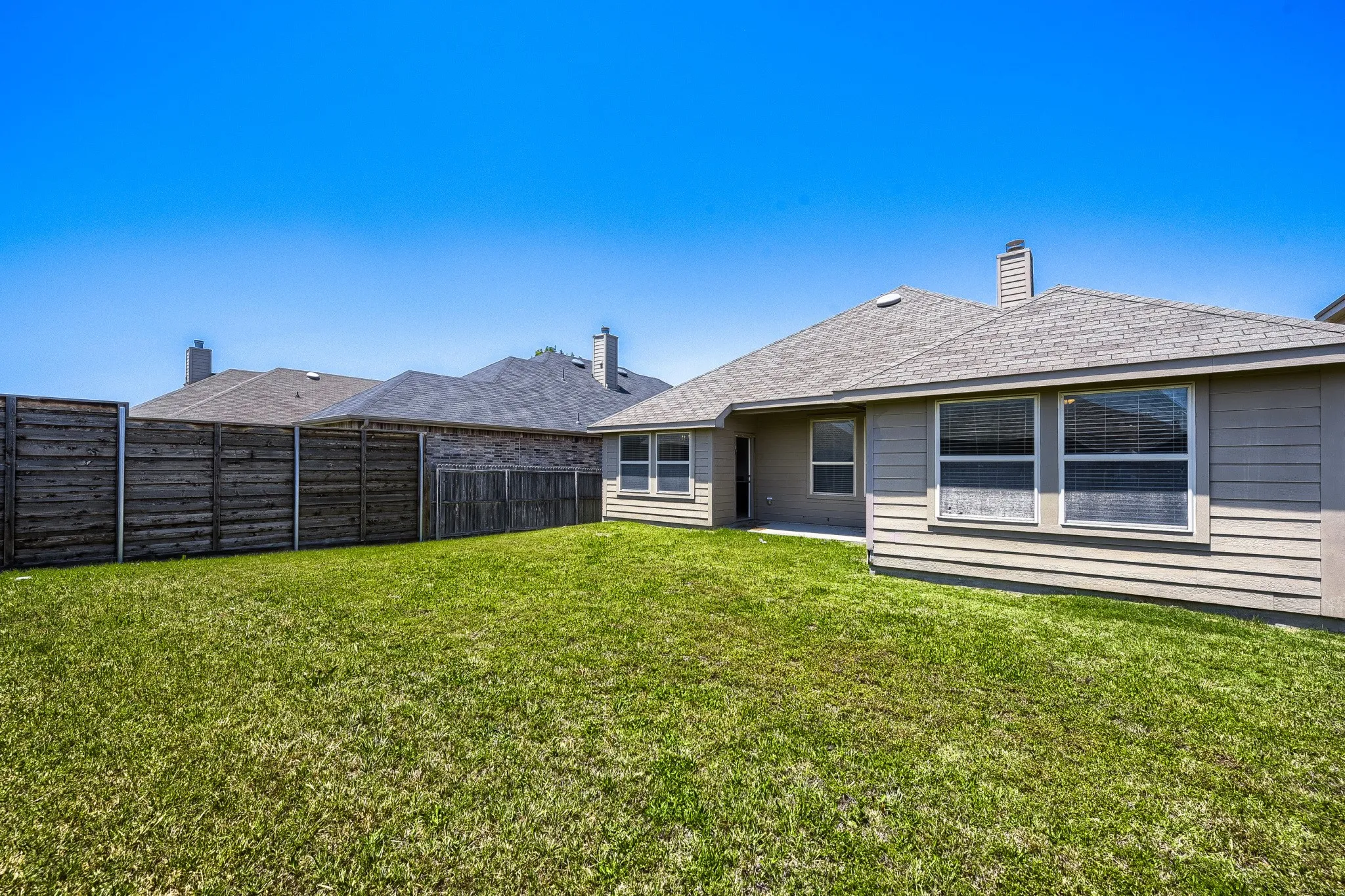 Single Family Residence For Sale in Denton County , 1736 Shoebill Drive, Little Elm, Texas 75068, 3 Bedroom, 2 Bathroom, 2 Garage spaces, 1,602 Sqft, built in 2014, mls#21189013, Real Estate Agent in Little Elm, Homes For Sale in Denton county, Homes For Sale in Little Elm, Realtor in Little Elm Texas, Real Estate Brokerage Independent Realty Texas, Luminita Cordes Realtor