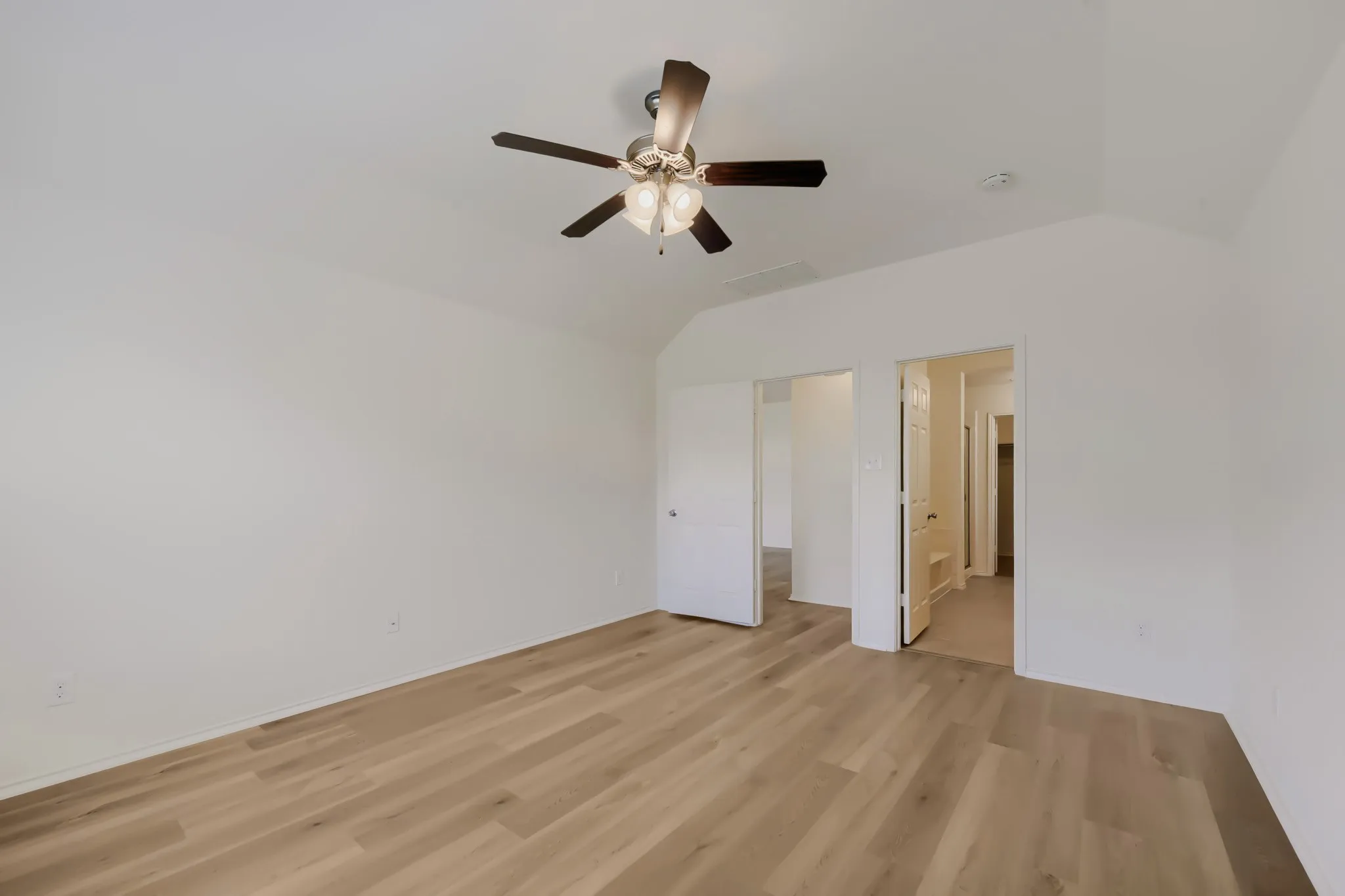 Single Family Residence For Sale in Denton County , 1736 Shoebill Drive, Little Elm, Texas 75068, 3 Bedroom, 2 Bathroom, 2 Garage spaces, 1,602 Sqft, built in 2014, mls#21189013, Real Estate Agent in Little Elm, Homes For Sale in Denton county, Homes For Sale in Little Elm, Realtor in Little Elm Texas, Real Estate Brokerage Independent Realty Texas, Luminita Cordes Realtor