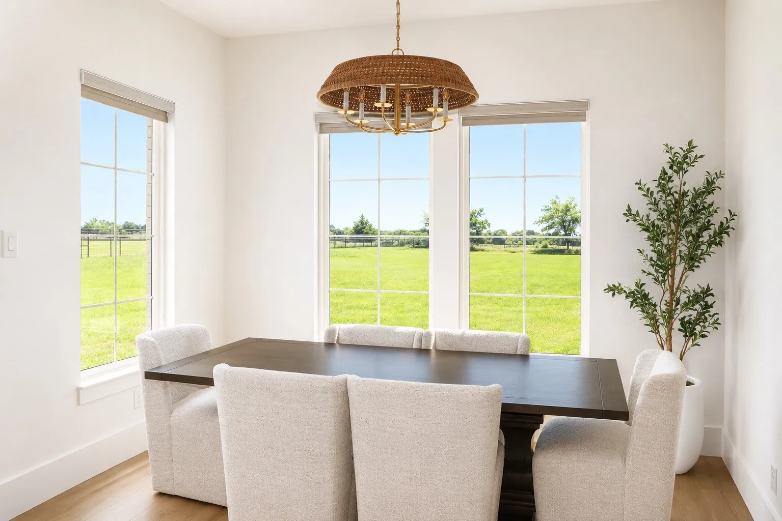 Single Family Residence For Sale in Grayson County , 1485 Dixie Estates Way, Whitesboro, Texas 76273, 3 Bedroom, 2 Bathroom, 2 Garage spaces, 2,321 Sqft, built in 2024, mls#21267283, Real Estate Agent in Whitesboro, Homes For Sale in Grayson county, Homes For Sale in Whitesboro, Realtor in Whitesboro Texas, Real Estate Brokerage Independent Realty Texas, Luminita Cordes Realtor