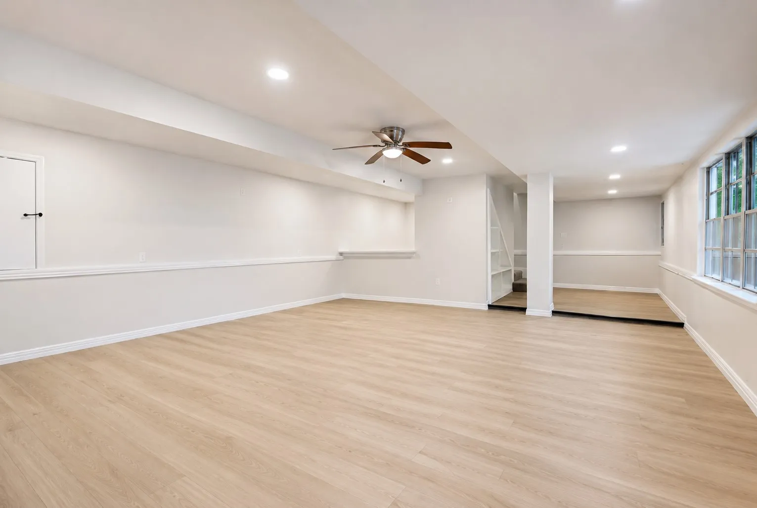 2nd Level - Living Room featuring light wood-finish flooring, recessed lighting, and a ceiling fan