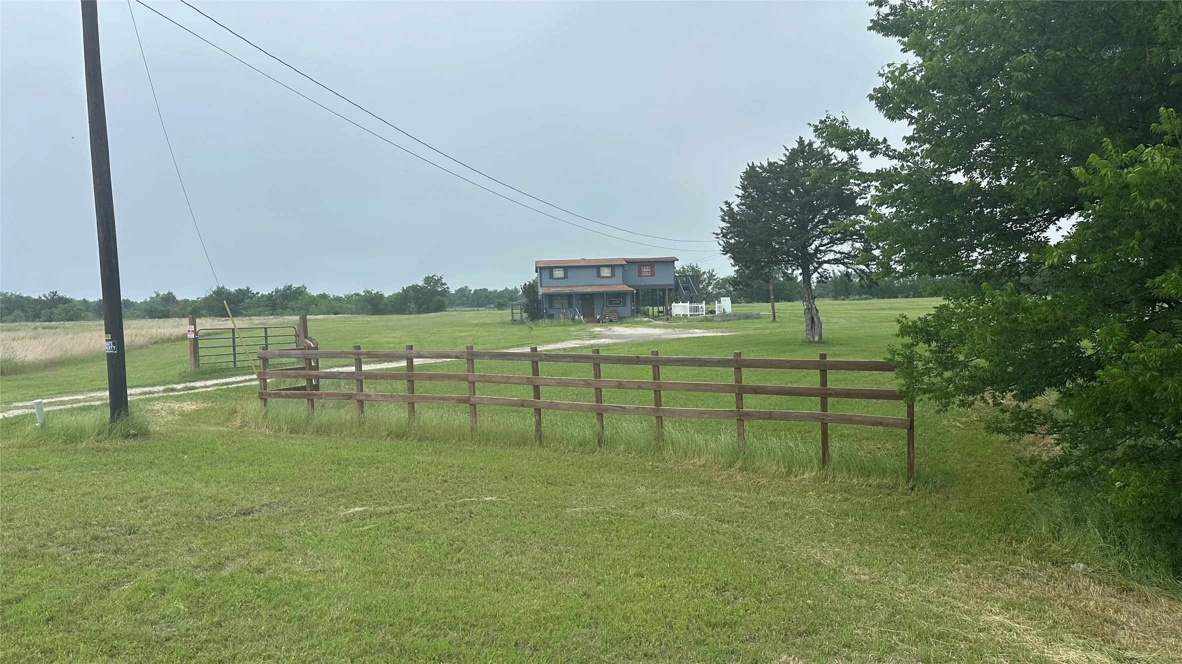 Single Family Residence For Sale in Limestone County , 2642 Hwy 84 W, Mexia, Texas 76667, 3 Bedrooms, 2 Bathrooms, 2 Garage spaces, 1,872 Sqft, built in 1985, Price $775,000, mls#21268759, Real Estate Agent in Mexia, Homes For Sale in Limestone county, Homes For Sale in Mexia, Realtor in Mexia Texas, Real Estate Brokerage Independent Realty Texas, Luminita Cordes Realtor