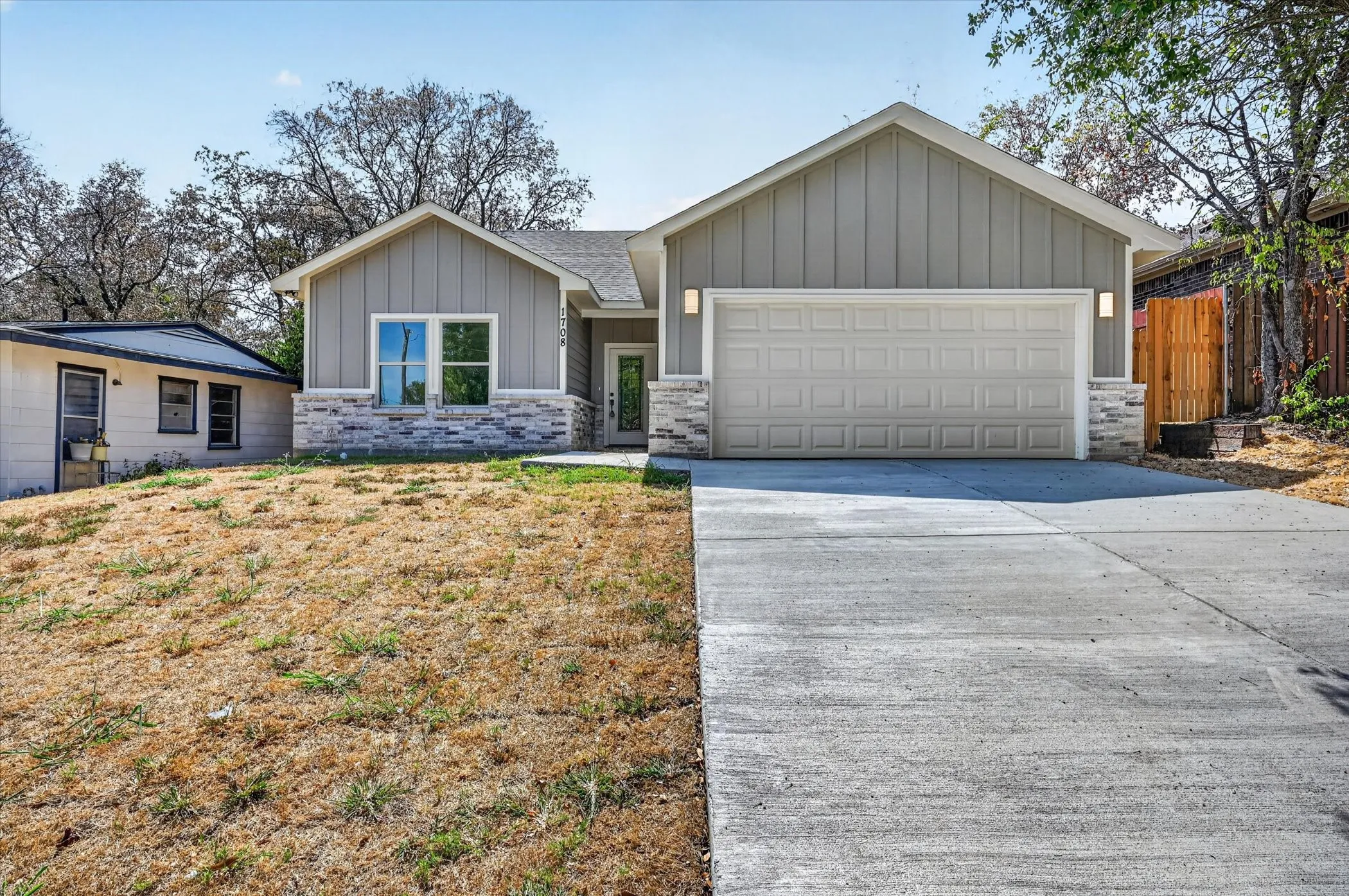 Single Family Residence For Sale in Tarrant County , 1708 Talton Avenue, Fort Worth, Texas 76104, 3 Bedroom, 2 Bathroom, 2 Garage spaces, 1,325 Sqft, built in 2026, mls#21271092, Real Estate Agent in Fort Worth, Homes For Sale in Tarrant county, Homes For Sale in Fort Worth, Realtor in Fort Worth Texas, Real Estate Brokerage Independent Realty Texas, Luminita Cordes Realtor