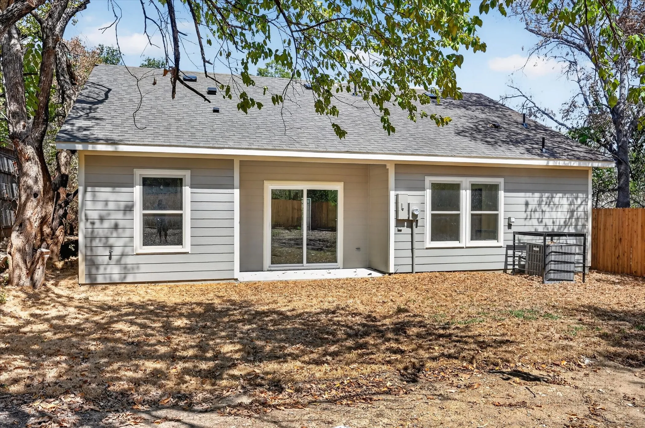 Single Family Residence For Sale in Tarrant County , 1708 Talton Avenue, Fort Worth, Texas 76104, 3 Bedroom, 2 Bathroom, 2 Garage spaces, 1,325 Sqft, built in 2026, mls#21271092, Real Estate Agent in Fort Worth, Homes For Sale in Tarrant county, Homes For Sale in Fort Worth, Realtor in Fort Worth Texas, Real Estate Brokerage Independent Realty Texas, Luminita Cordes Realtor