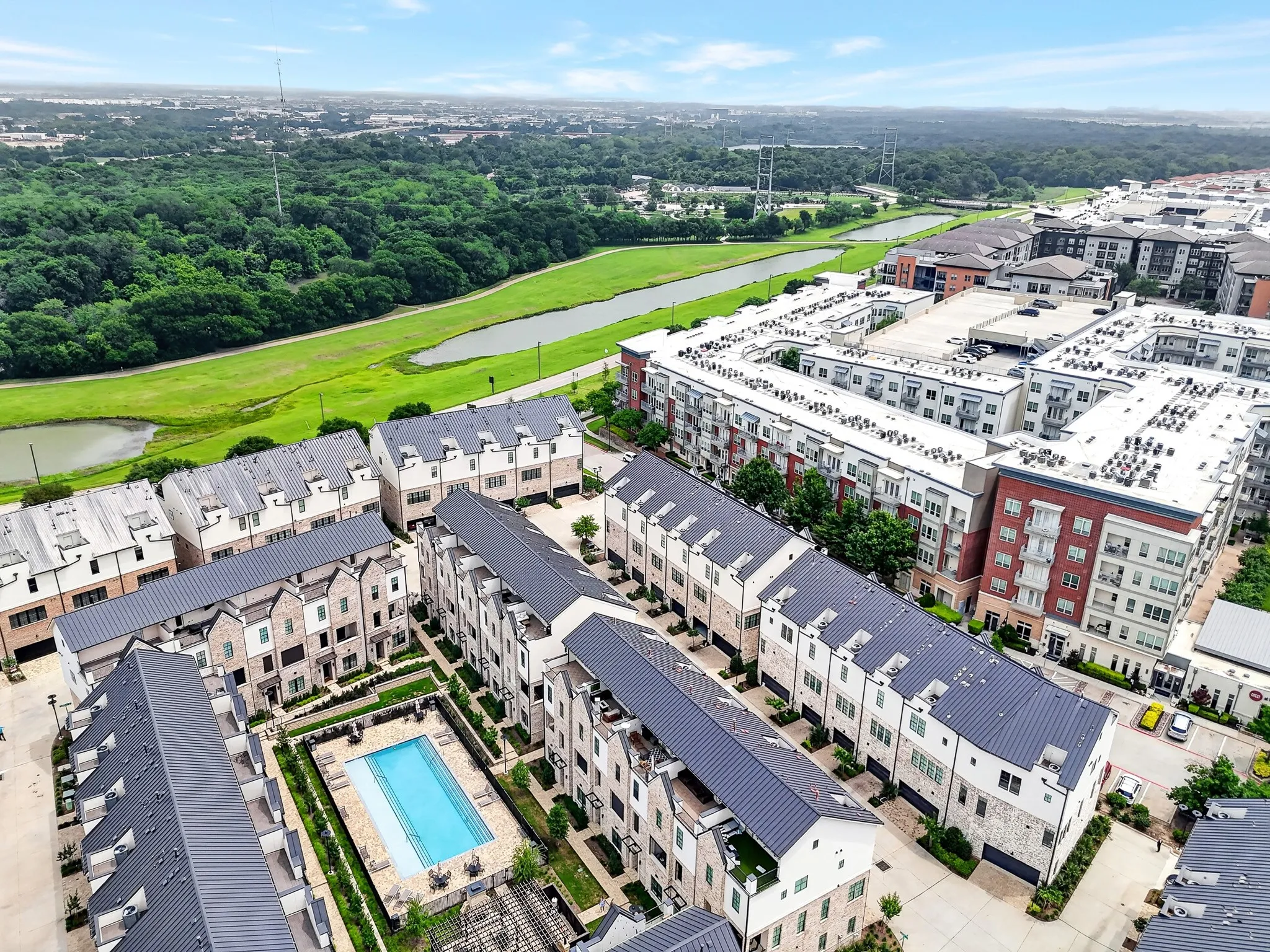 Townhouse For Sale in Dallas County , 610 Dalton Lane, Irving, Texas 75039, 3 Bedroom, 4 Bathroom, 2 Garage spaces, 2,403 Sqft, built in 2019, mls#21264234, Real Estate Agent in Irving, Homes For Sale in Dallas county, Homes For Sale in Irving, Realtor in Irving Texas, Real Estate Brokerage Independent Realty Texas, Luminita Cordes Realtor
