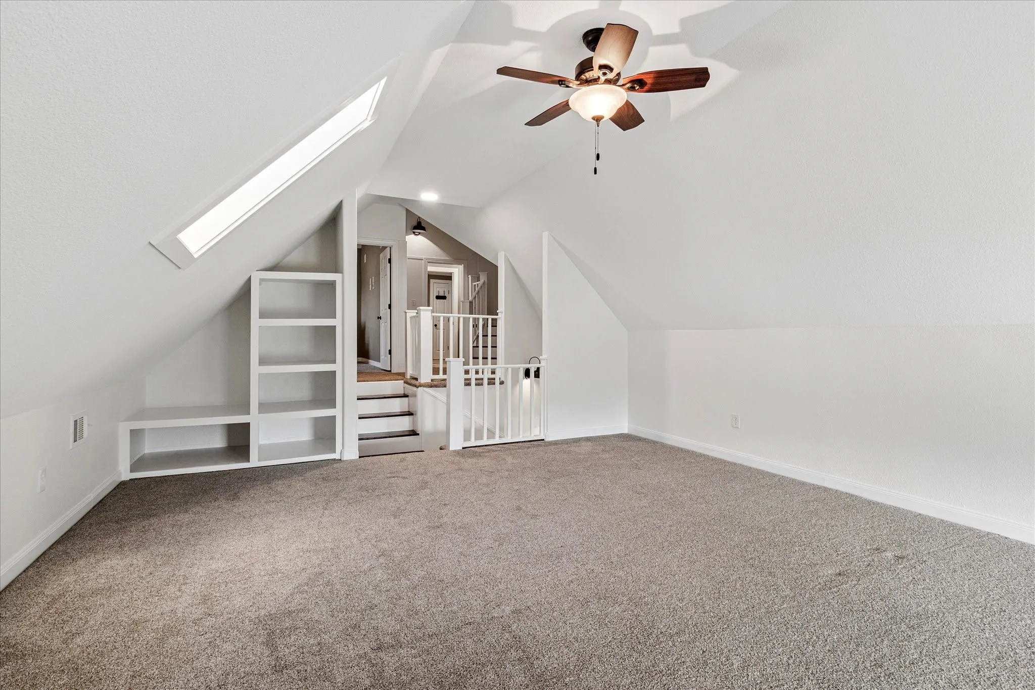 Single Family Residence For Sale in Grayson County , 1081 Schneider Road, Howe, Texas 75459, 5 Bedroom, 3 Bathroom, 2 Garage spaces, 4,509 Sqft, built in 2000, mls#21270155, Real Estate Agent in Howe, Homes For Sale in Grayson county, Homes For Sale in Howe, Realtor in Howe Texas, Real Estate Brokerage Independent Realty Texas, Luminita Cordes Realtor