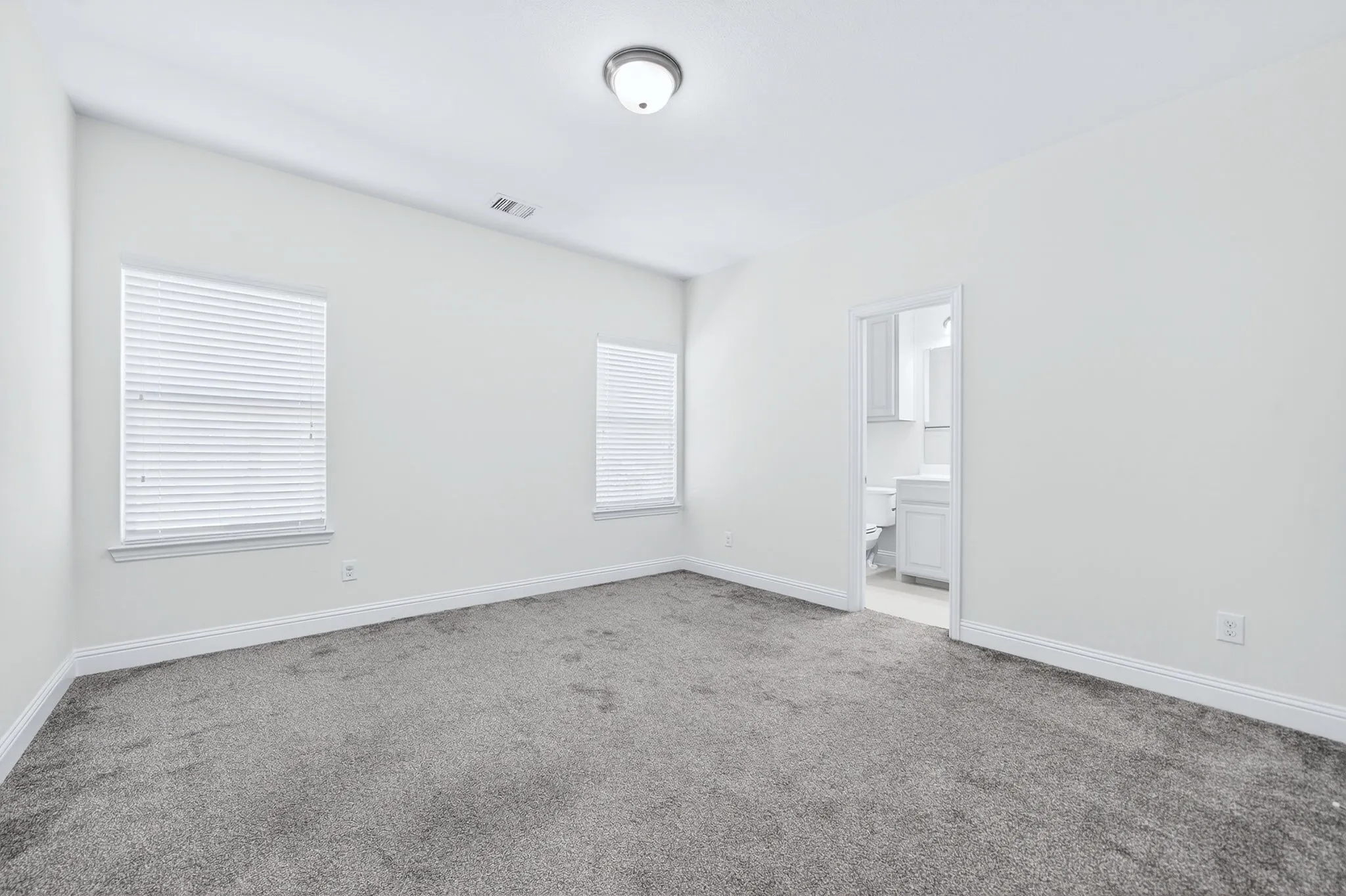 Single Family Residence For Sale in Rockwall County , 922 Amber Knoll Drive, Rockwall, Texas 75087, 4 Bedroom, 5 Bathroom, 3 Garage spaces, 3,654 Sqft, built in 2016, mls#21271222, Real Estate Agent in Rockwall, Homes For Sale in Rockwall county, Homes For Sale in Rockwall, Realtor in Rockwall Texas, Real Estate Brokerage Independent Realty Texas, Luminita Cordes Realtor