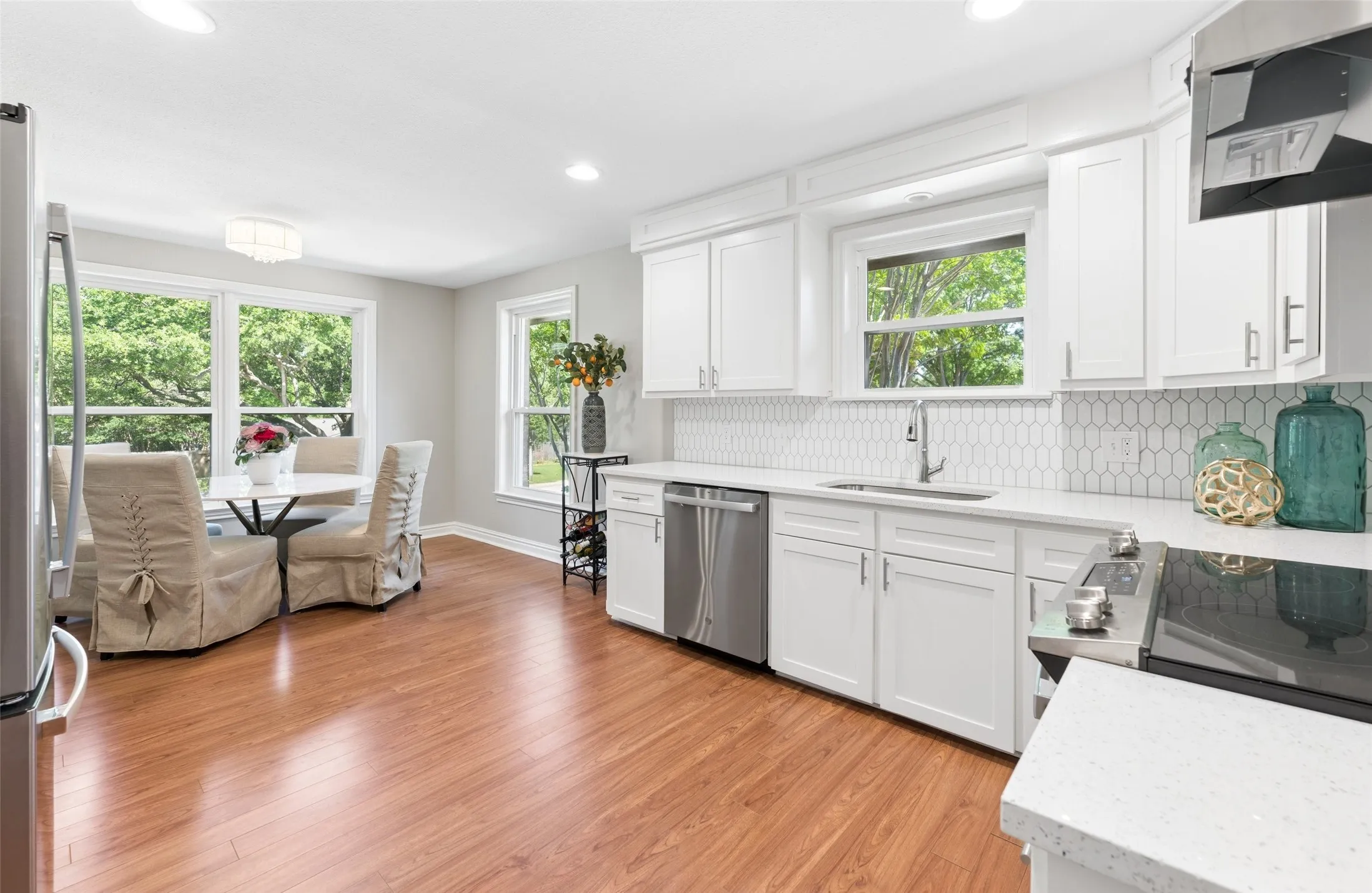 Single Family Residence For Sale in Tarrant County , 1315 Hardage Lane, Colleyville, Texas 76034, 5 Bedroom, 3 Bathroom, 2 Garage spaces, 4,107 Sqft, built in 1986, mls#21263072, Real Estate Agent in Colleyville, Homes For Sale in Tarrant county, Homes For Sale in Colleyville, Realtor in Colleyville Texas, Real Estate Brokerage Independent Realty Texas, Luminita Cordes Realtor