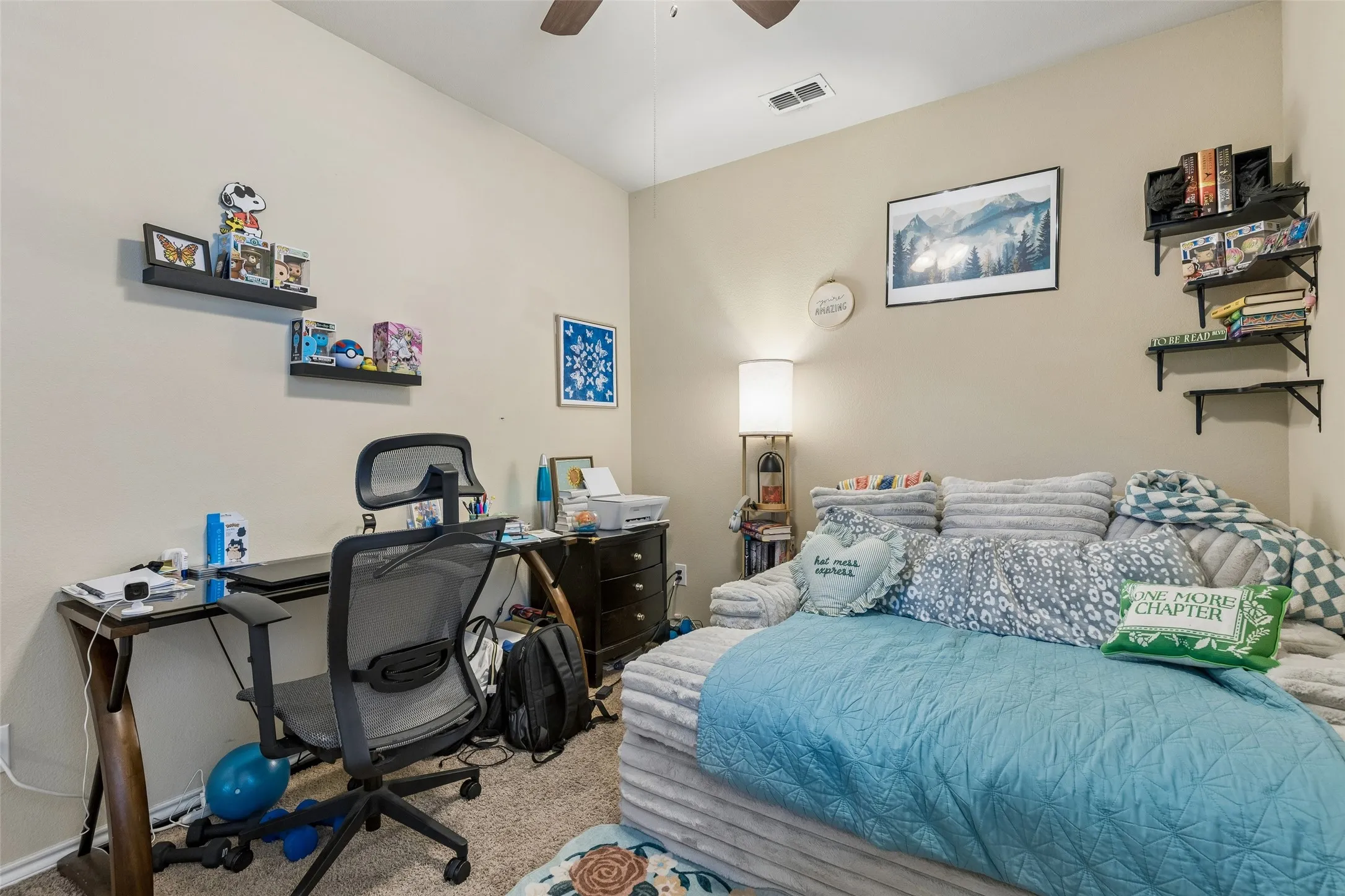 Single Family Residence For Sale in Denton County , 4704 Shagbark Drive, Denton, Texas 76226, 3 Bedrooms, 2 Bathrooms, 2 Garage spaces, 1,562 Sqft, built in 2015, Price $325,000, mls#21268925, Real Estate Agent in Denton, Homes For Sale in Denton county, Homes For Sale in Denton, Realtor in Denton Texas, Real Estate Brokerage Independent Realty Texas, Luminita Cordes Realtor