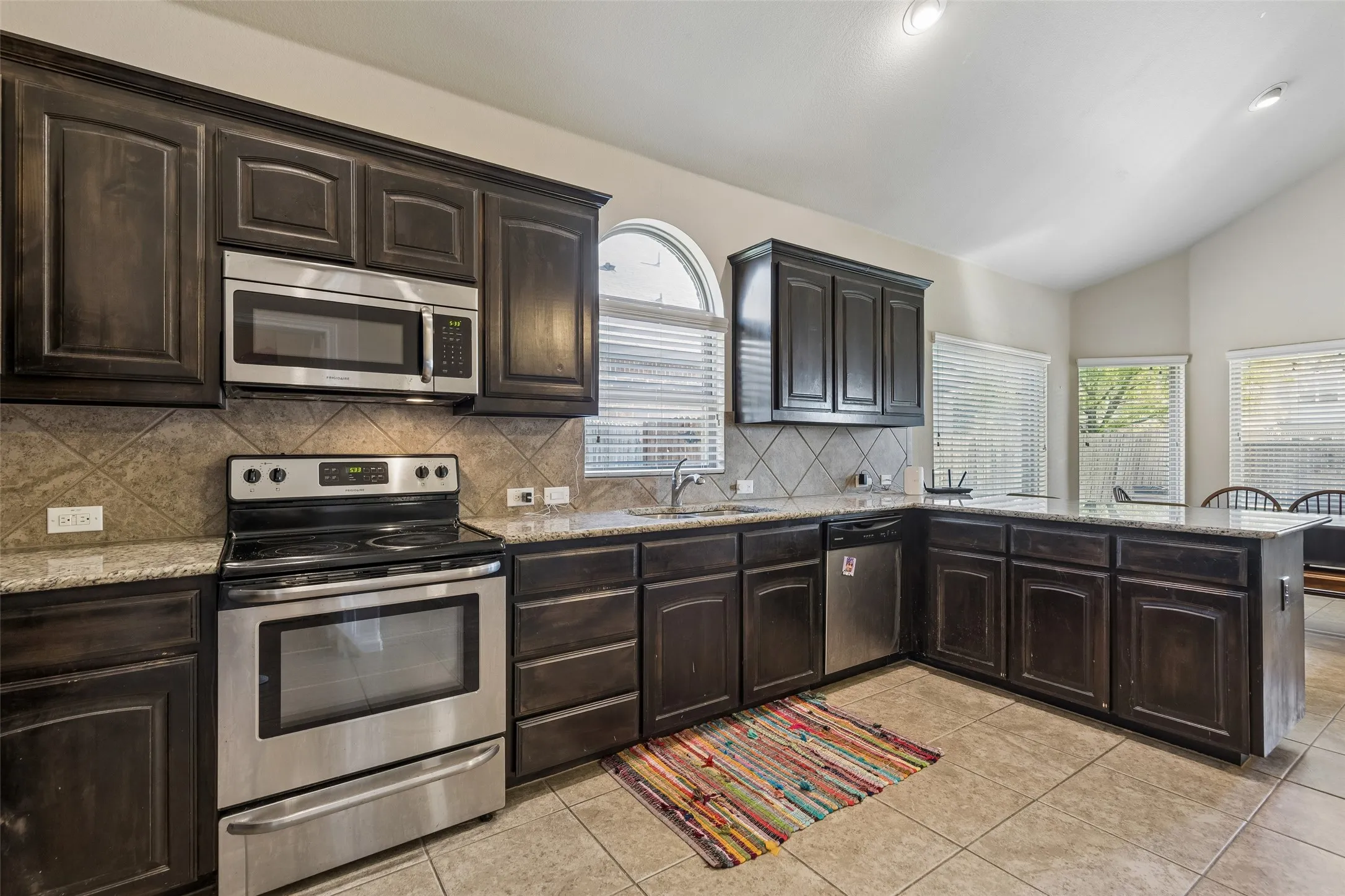 Single Family Residence For Sale in Denton County , 4704 Shagbark Drive, Denton, Texas 76226, 3 Bedrooms, 2 Bathrooms, 2 Garage spaces, 1,562 Sqft, built in 2015, Price $325,000, mls#21268925, Real Estate Agent in Denton, Homes For Sale in Denton county, Homes For Sale in Denton, Realtor in Denton Texas, Real Estate Brokerage Independent Realty Texas, Luminita Cordes Realtor