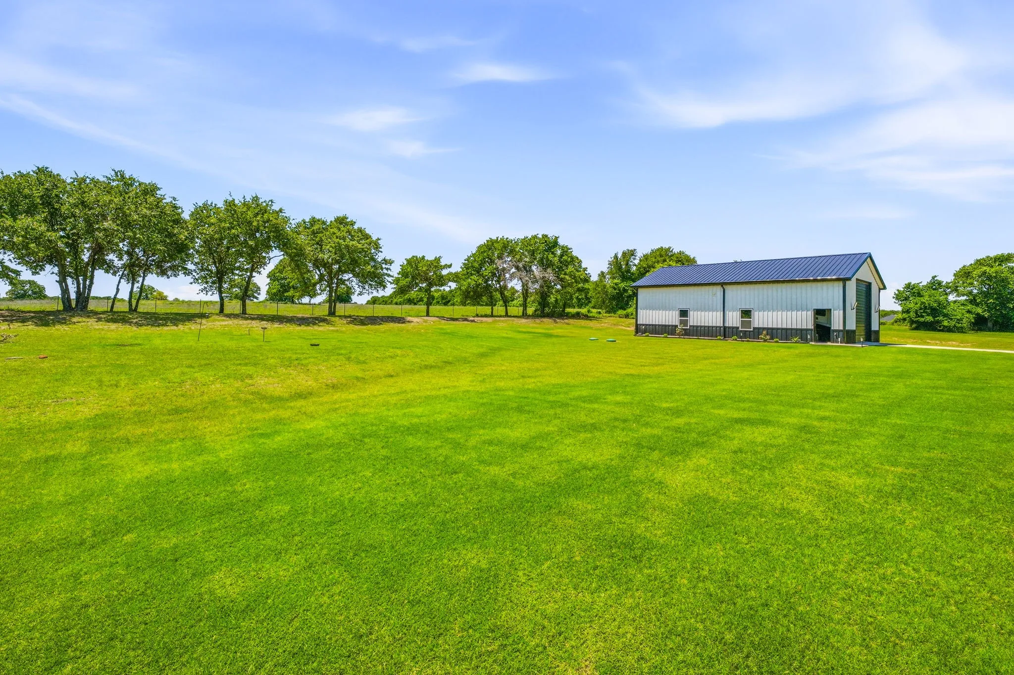 Single Family Residence For Sale in Parker County , 2016 Sonora Way, Poolville, Texas 76487, 3 Bedroom, 3 Bathroom, 3 Garage spaces, 2,550 Sqft, built in 2022, mls#21270869, Real Estate Agent in Poolville, Homes For Sale in Parker county, Homes For Sale in Poolville, Realtor in Poolville Texas, Real Estate Brokerage Independent Realty Texas, Luminita Cordes Realtor
