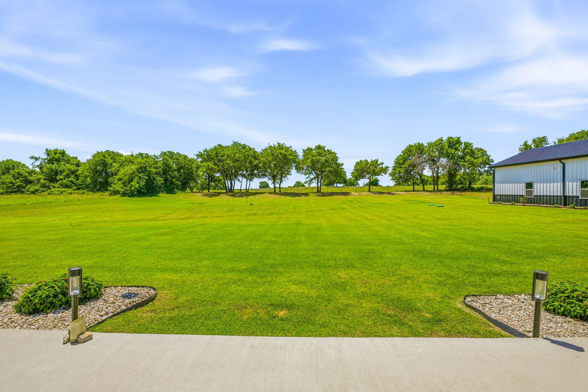Single Family Residence For Sale in Parker County , 2016 Sonora Way, Poolville, Texas 76487, 3 Bedroom, 3 Bathroom, 3 Garage spaces, 2,550 Sqft, built in 2022, mls#21270869, Real Estate Agent in Poolville, Homes For Sale in Parker county, Homes For Sale in Poolville, Realtor in Poolville Texas, Real Estate Brokerage Independent Realty Texas, Luminita Cordes Realtor